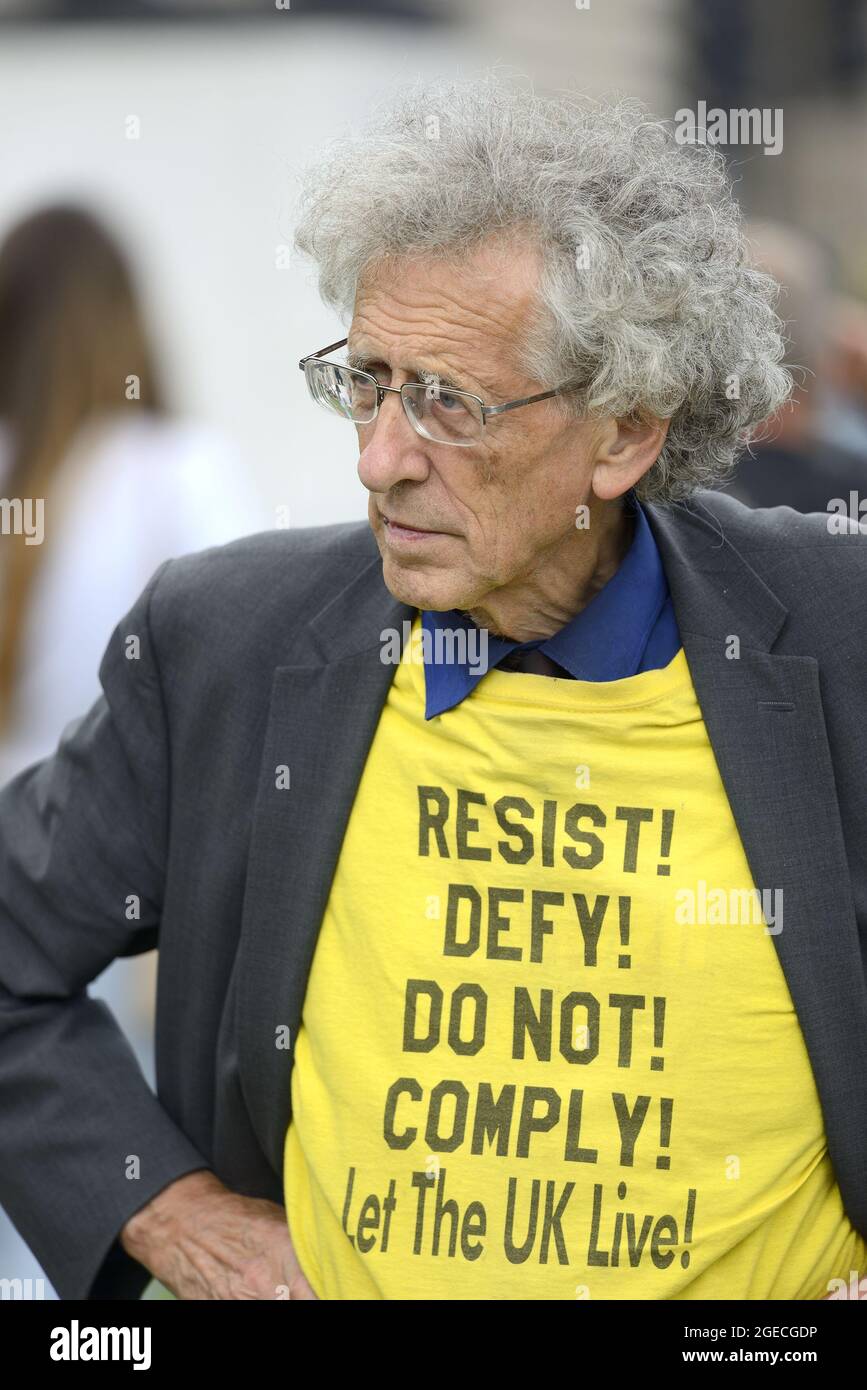 Piers Corbyn (brother of former Labour leader Jeremy) weather forecaster, businessman, activist, anti-vaxxer and conspiracy theorist - campaigning in Stock Photo