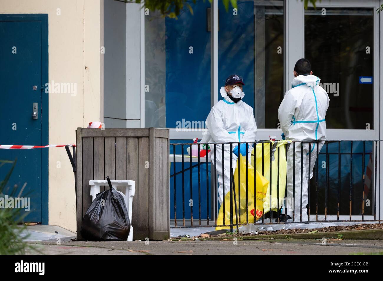 Cleaning crews hires stock photography and images Alamy