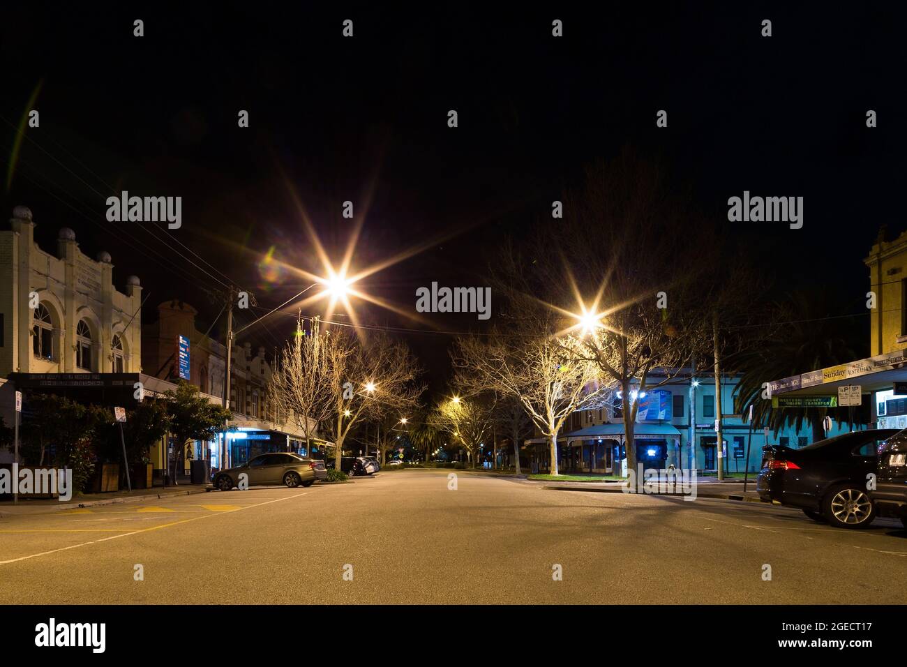 Melbourne, Australia, 26 August, 2020. Melbourne under curfew, a city devoid of life. A view of Armstrong Street, Middle Park. Credit: Dave Hewison/Speed Media/Alamy Live News Stock Photo