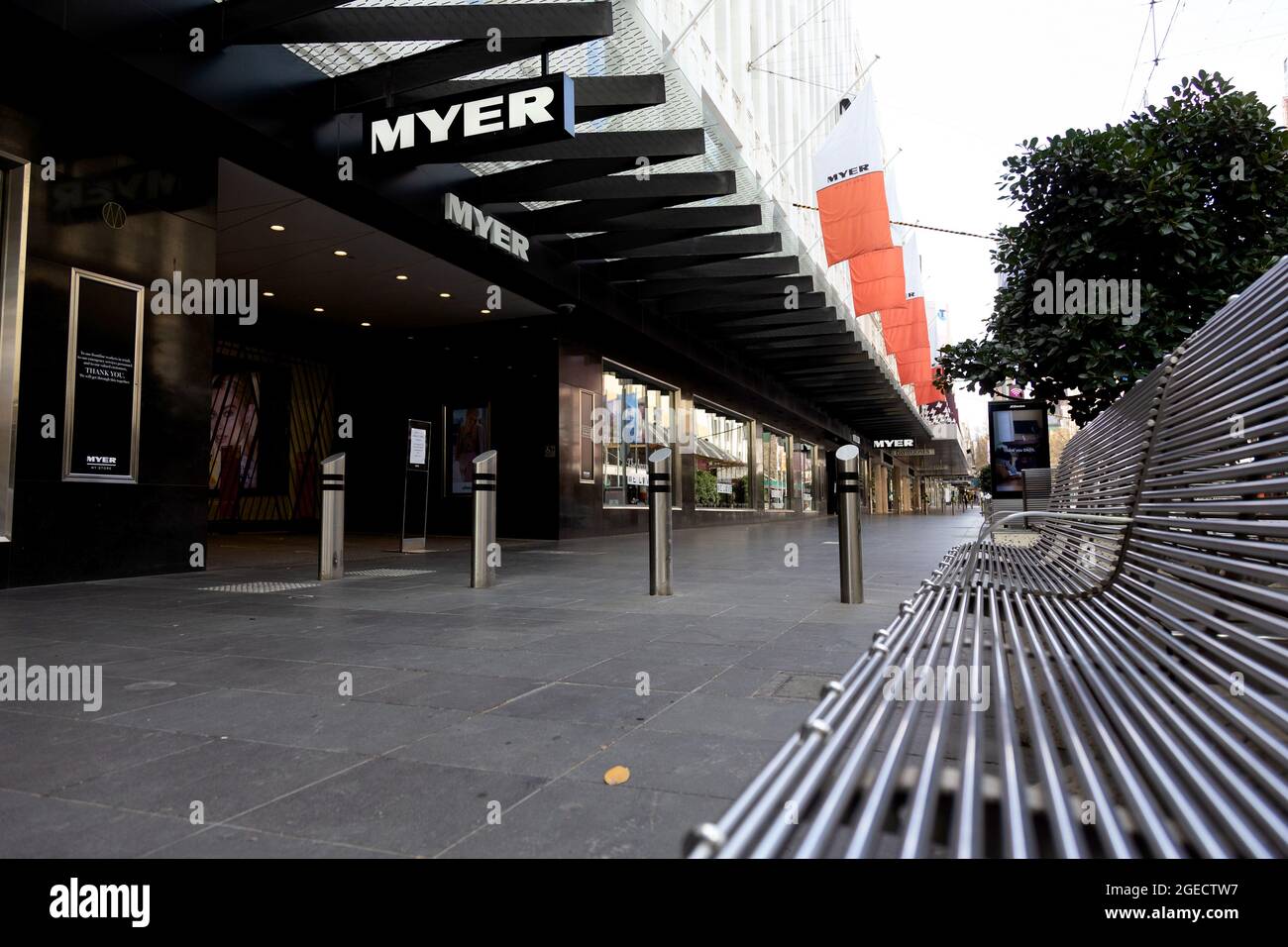Melbourne, Australia, 9 September, 2020. A view of Bourke Street Myer as foot traffic in the mall is reduced to zero during COVID-19 in Melbourne, Australia. Victoria records a further 76 cases of Coronavirus over the past 24 hours, an increase from yesterday along with 11 deaths. This comes amid news that AstraZeneca pauses vaccine study. Credit: Dave Hewison/Speed Media/Alamy Live News Stock Photo