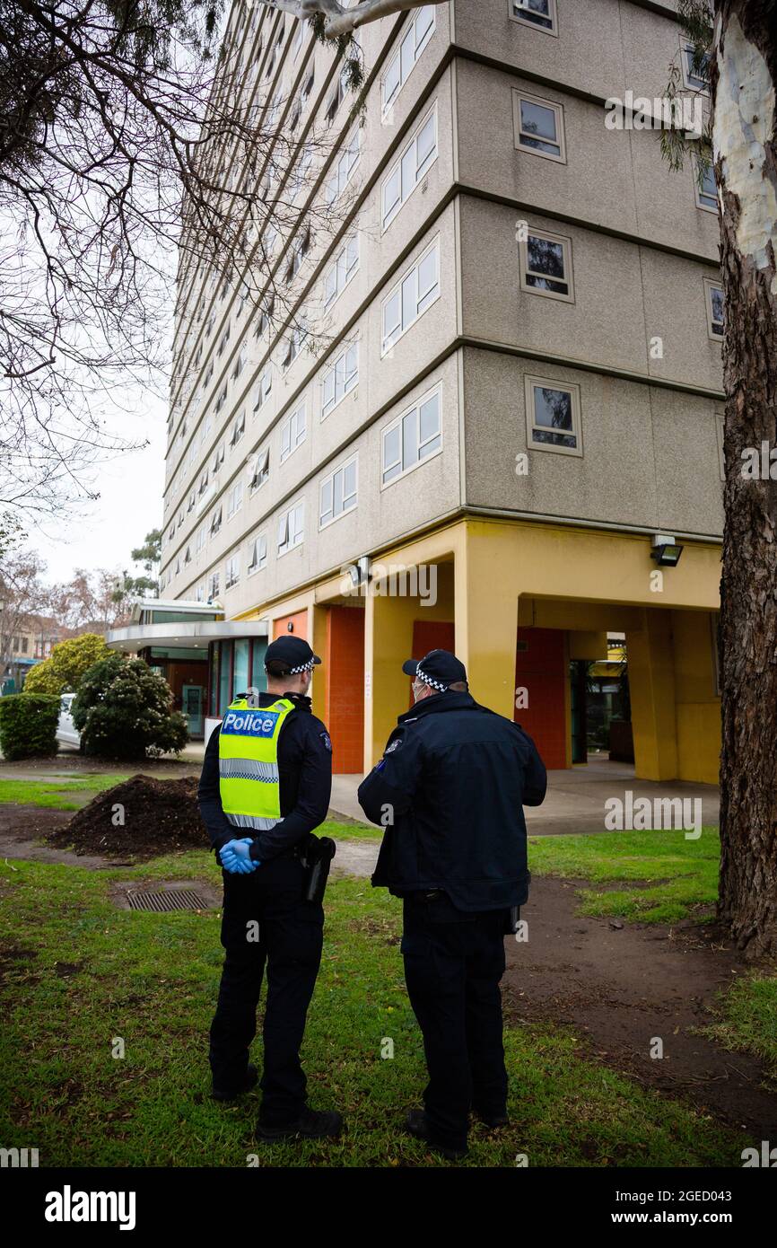 Housing commission tower hires stock photography and images Alamy