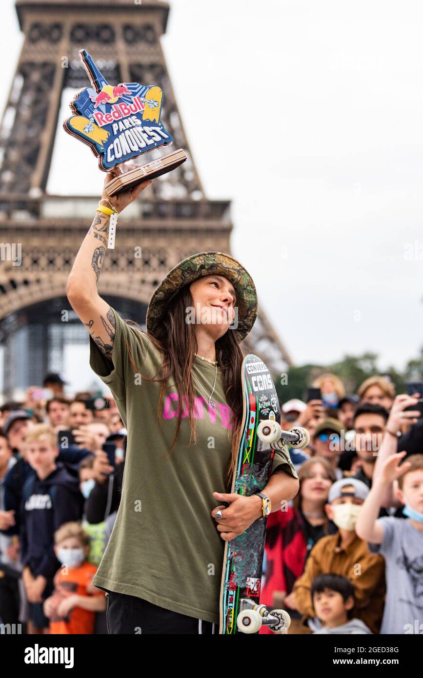 Eugenia Ginepro celebrates after the 2021 Red Bull Paris Conquest, on August  18, 2021 at Trocadero place in Paris, France - Photo Antoine Massinon / A2M  Sport Consulting / DPPI Stock Photo - Alamy