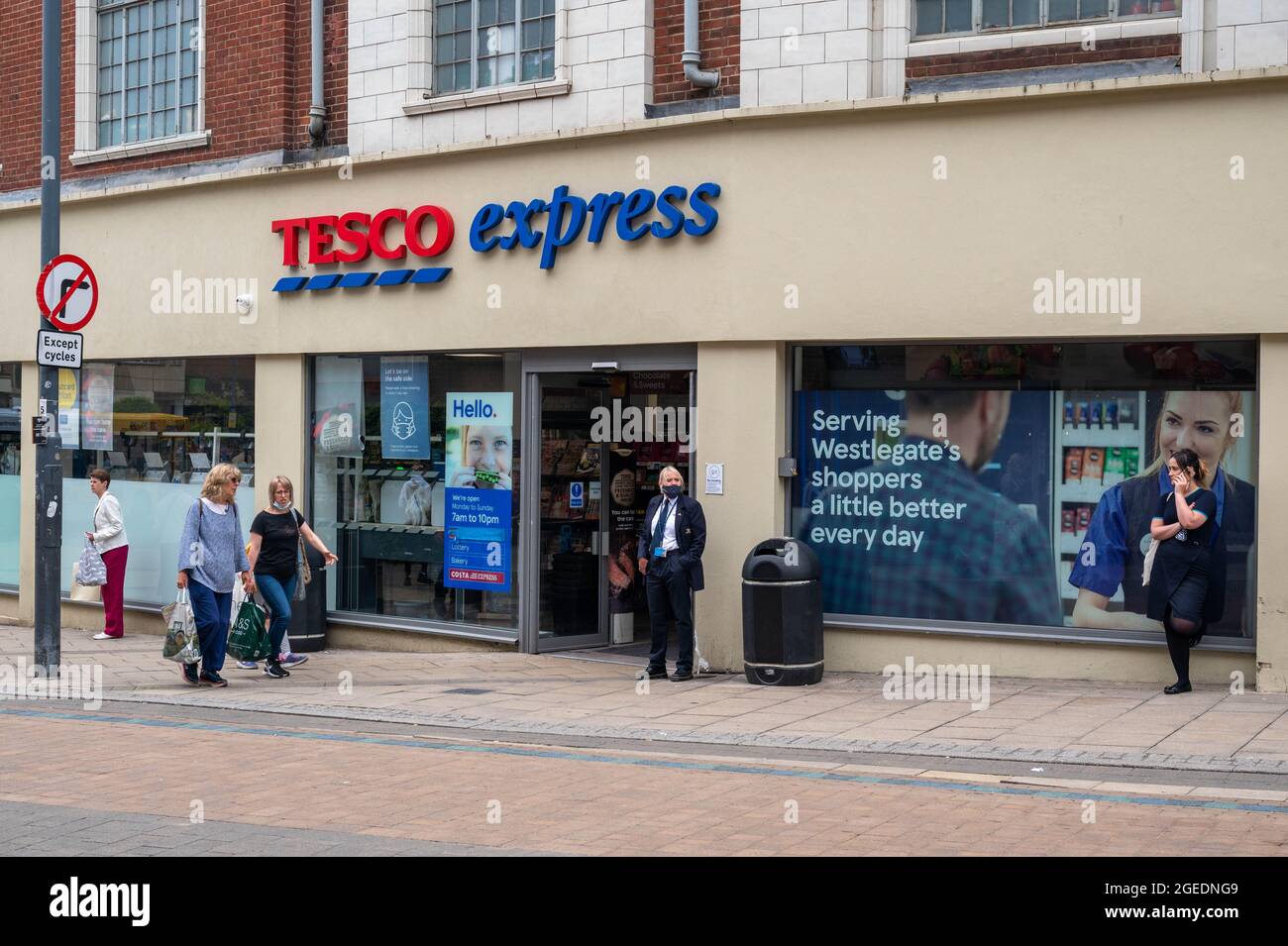 Tesco phone hi-res stock photography and images - Alamy