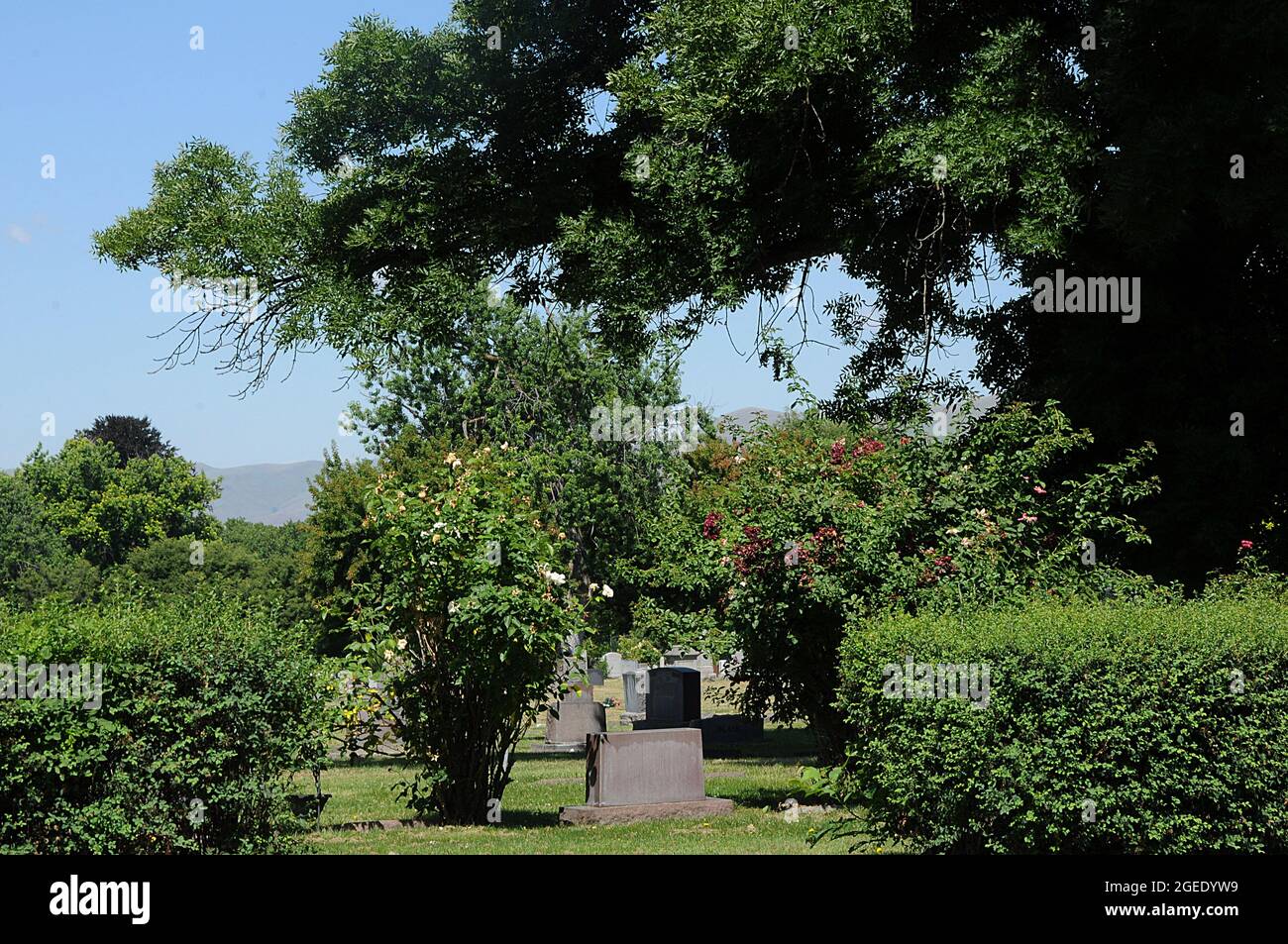 Lewiston/Idaho/USA.  22.June 2018. Nez Perce lodge 10 masoni leiwstin cemetery over view lewiston hills.     (Photo.Francis Dean / Deanpictures. Stock Photo