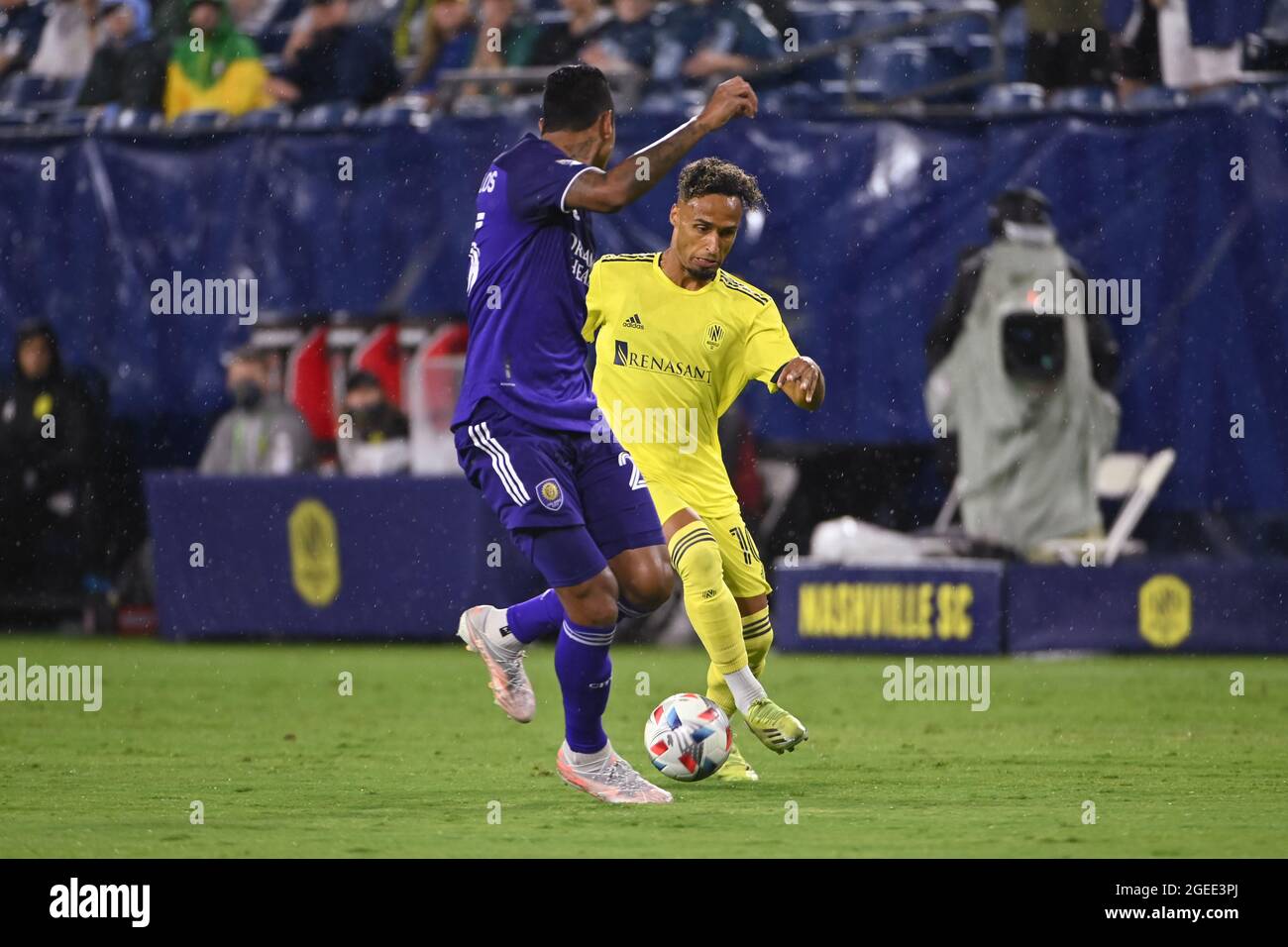 August 18, 2021: Nashville midfielder, Hany Mukhtar (10), moves the ball downfield during the MLS match between Orlando City SC and Nashville SC at Nissan Stadium in Nashville, TN. Kevin Langley/CSM Stock Photo