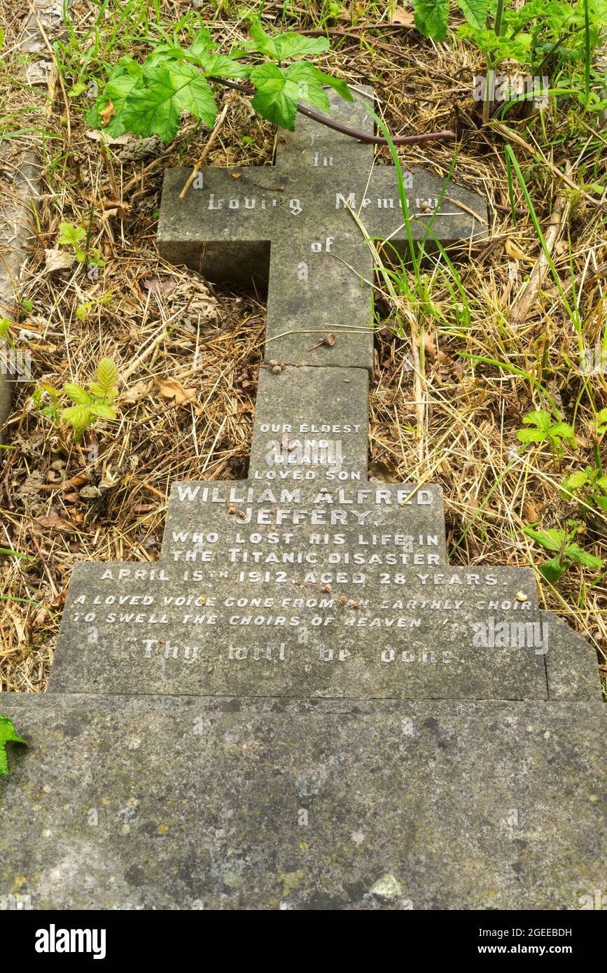 A headstone in Southampton Old Cemetery commemorating William Alfred Jeffery who died in the sinking of RMS Titaninc on 15 April 1912 Stock Photo