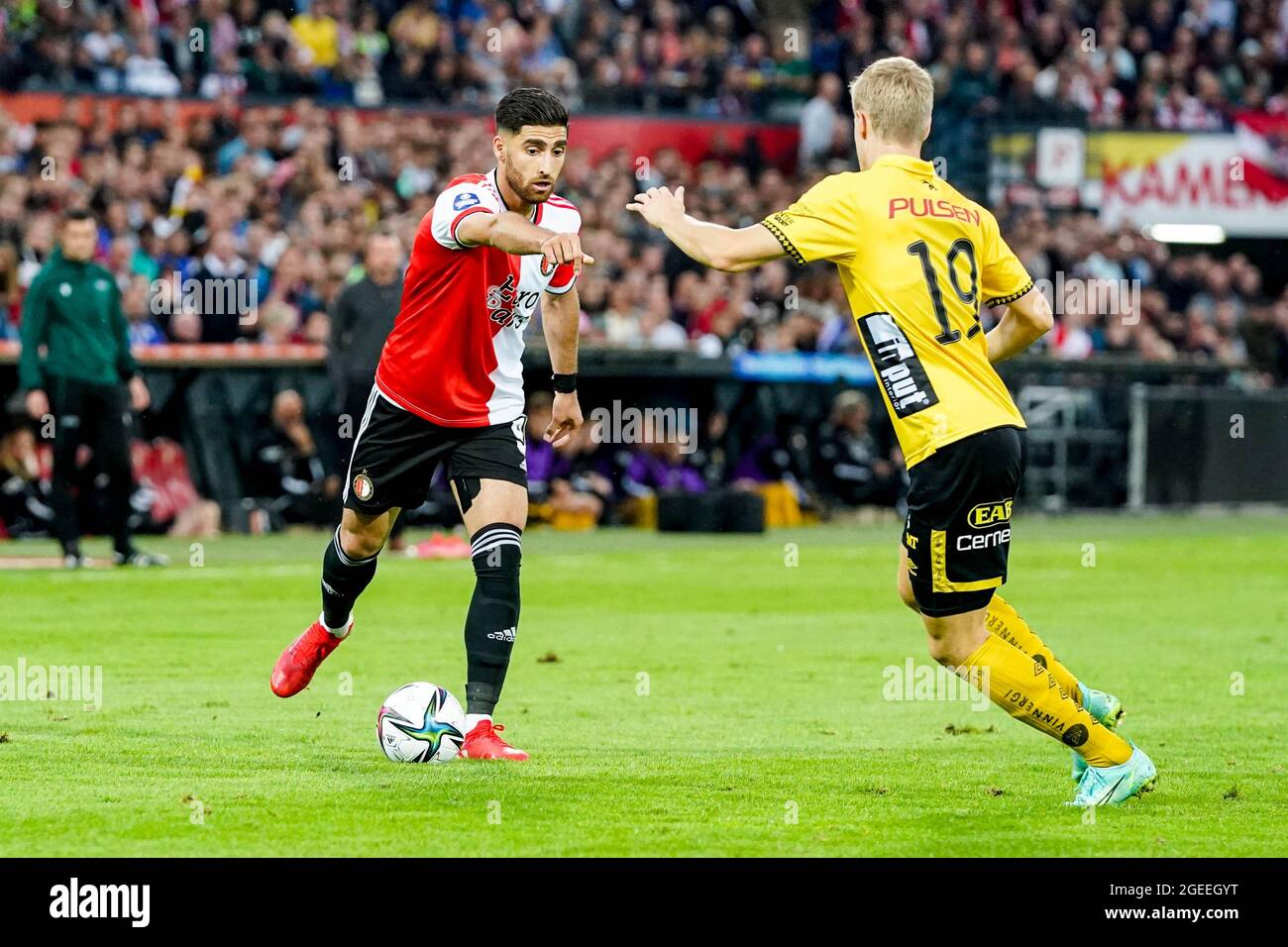 Rotterdam 19 08 2021 Stadium Feijenoord Uefa Europa Conference League Season 2021 2022 Feyenoord Elfsborg If Feyenoord Player Alireza Jahanbakhsh L And Elfsborg Player Jeppe Okkels R Photo