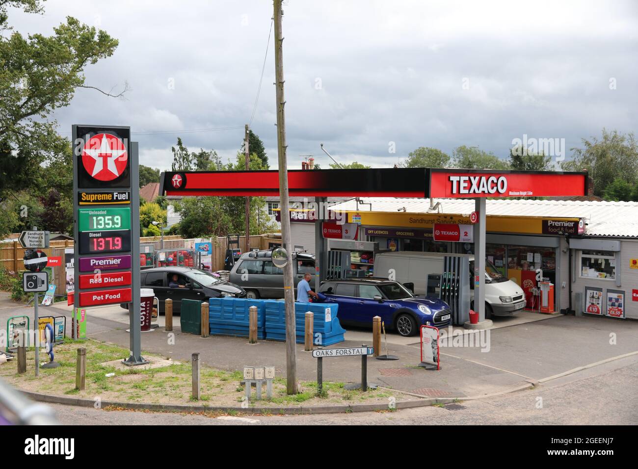 TEXACO PETROL FILLING STATION Stock Photo Alamy