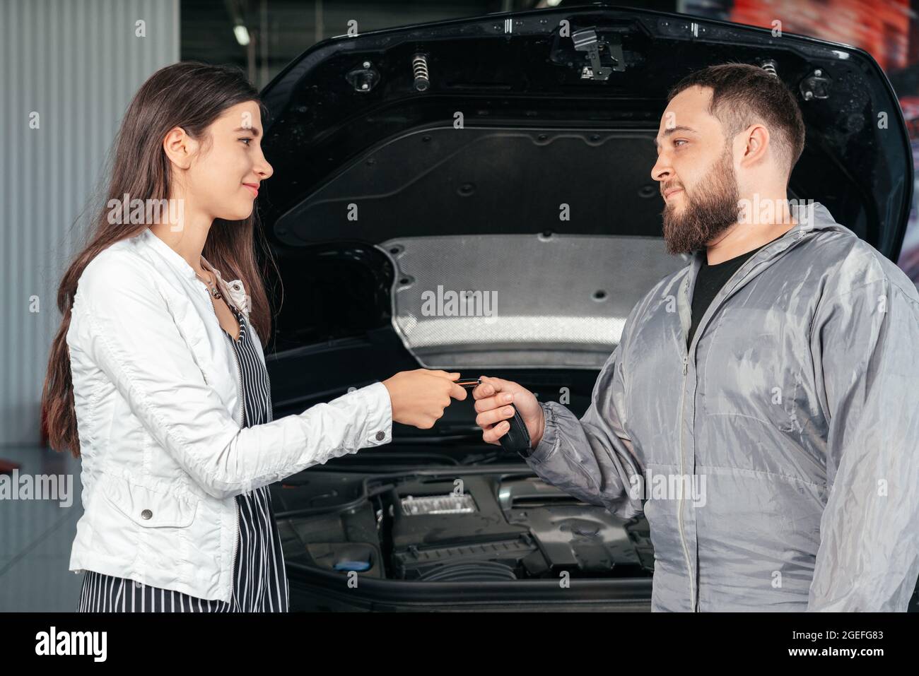 Client car dealership giving hi-res stock photography and images - Alamy
