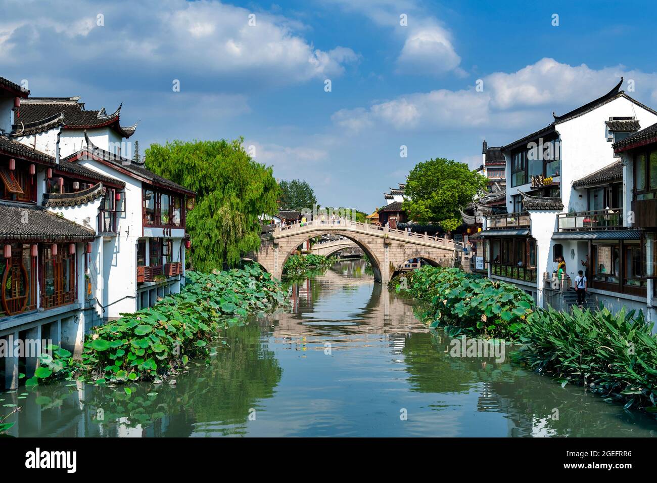 Riverbank chinese restaurant hi-res stock photography and images - Alamy