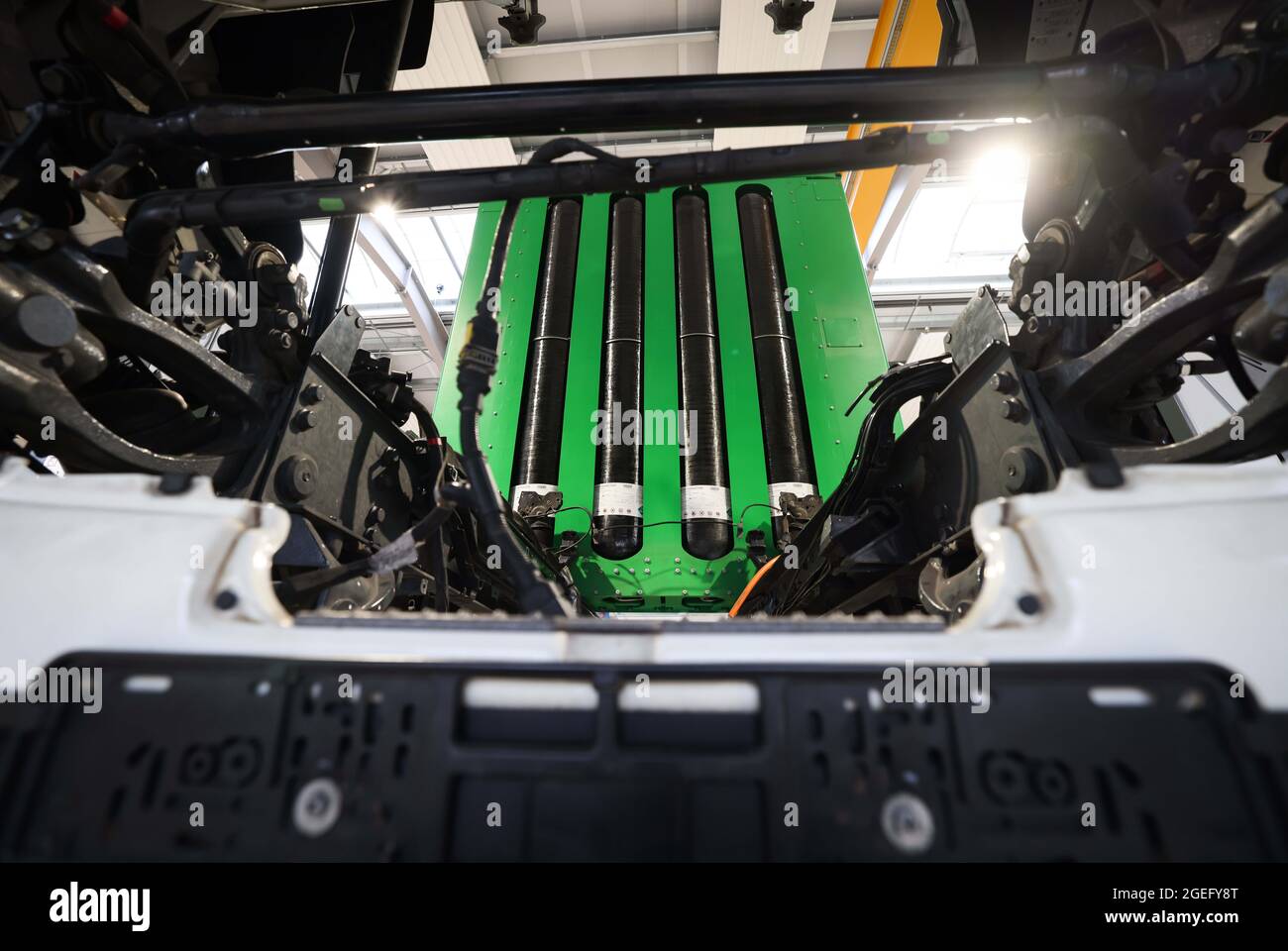 Empty engine compartment hi-res stock photography and images - Alamy