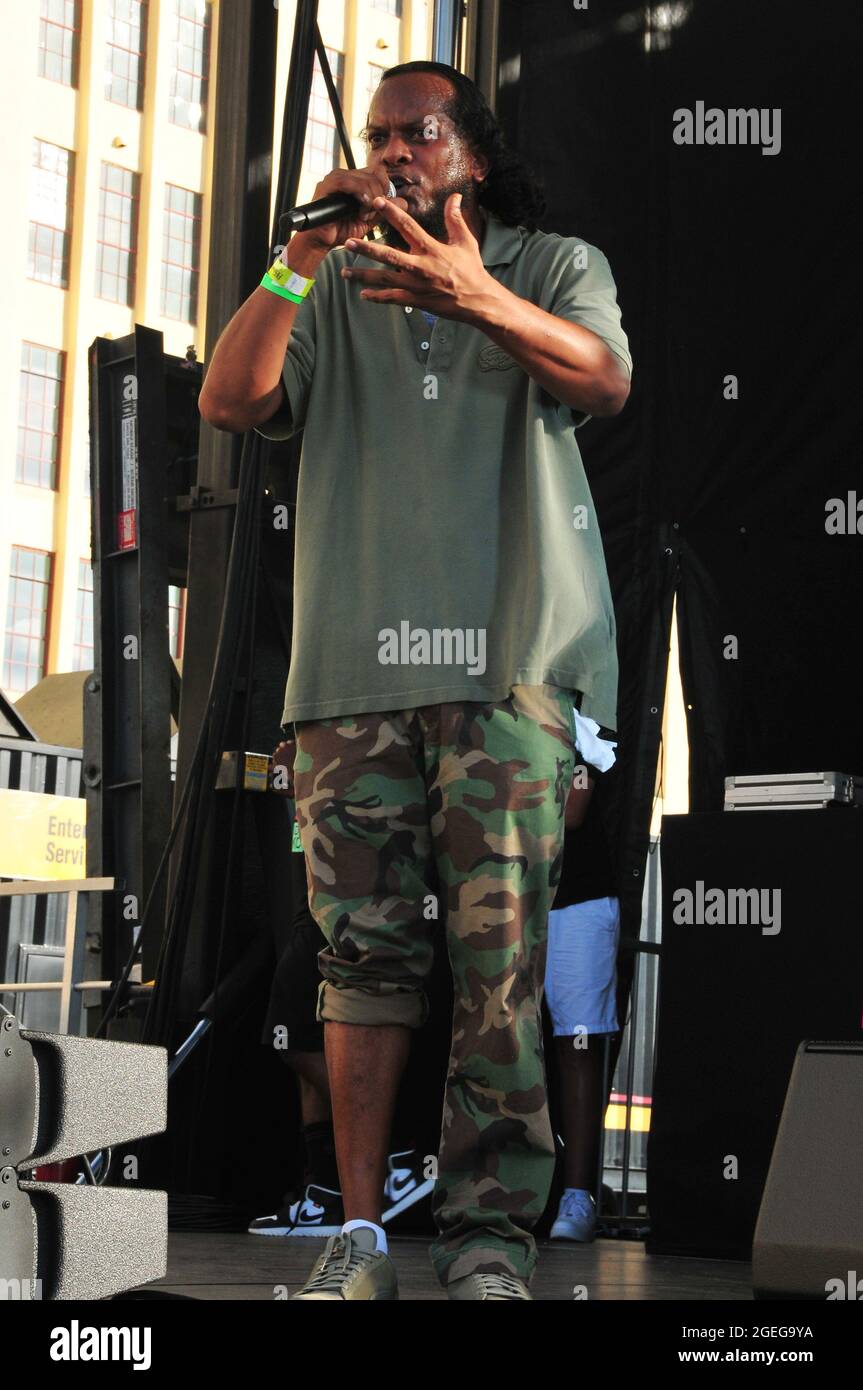 Special ed hip hop hi-res stock photography and images - Alamy