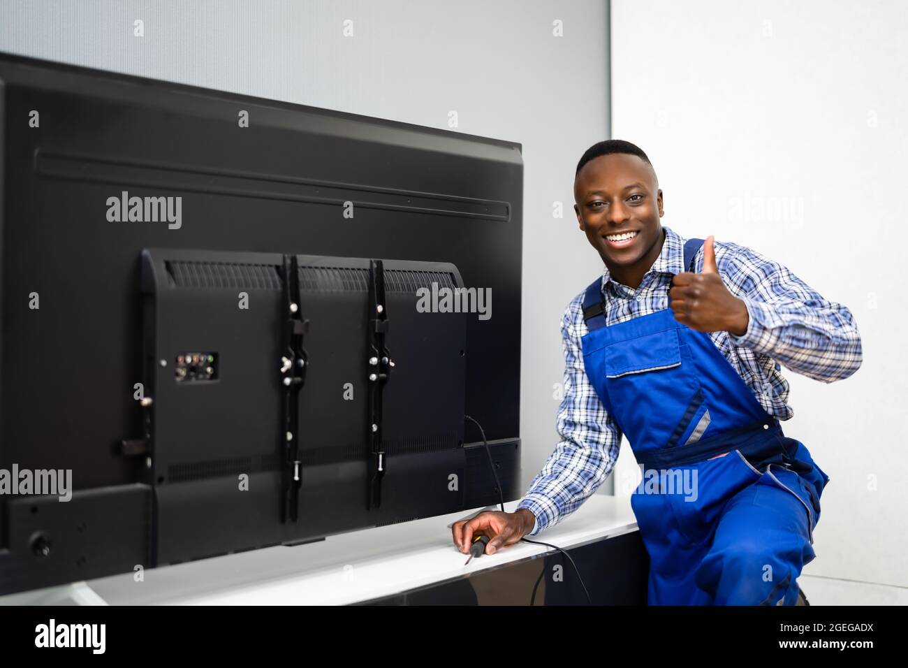 Fixing LCD Television. TV Checking And Installation Stock Photo Alamy
