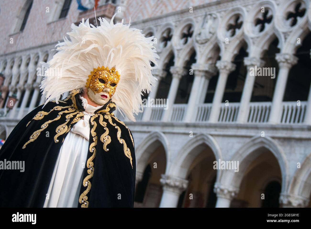 Wearing baroque costume hi-res stock photography and images - Alamy