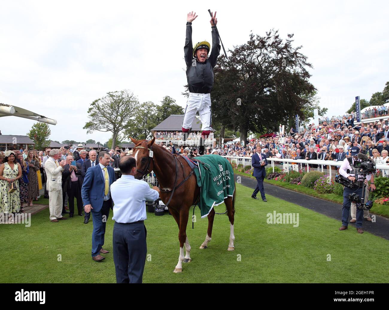 Stradivarius lonsdale 2021 hires stock photography and images Alamy