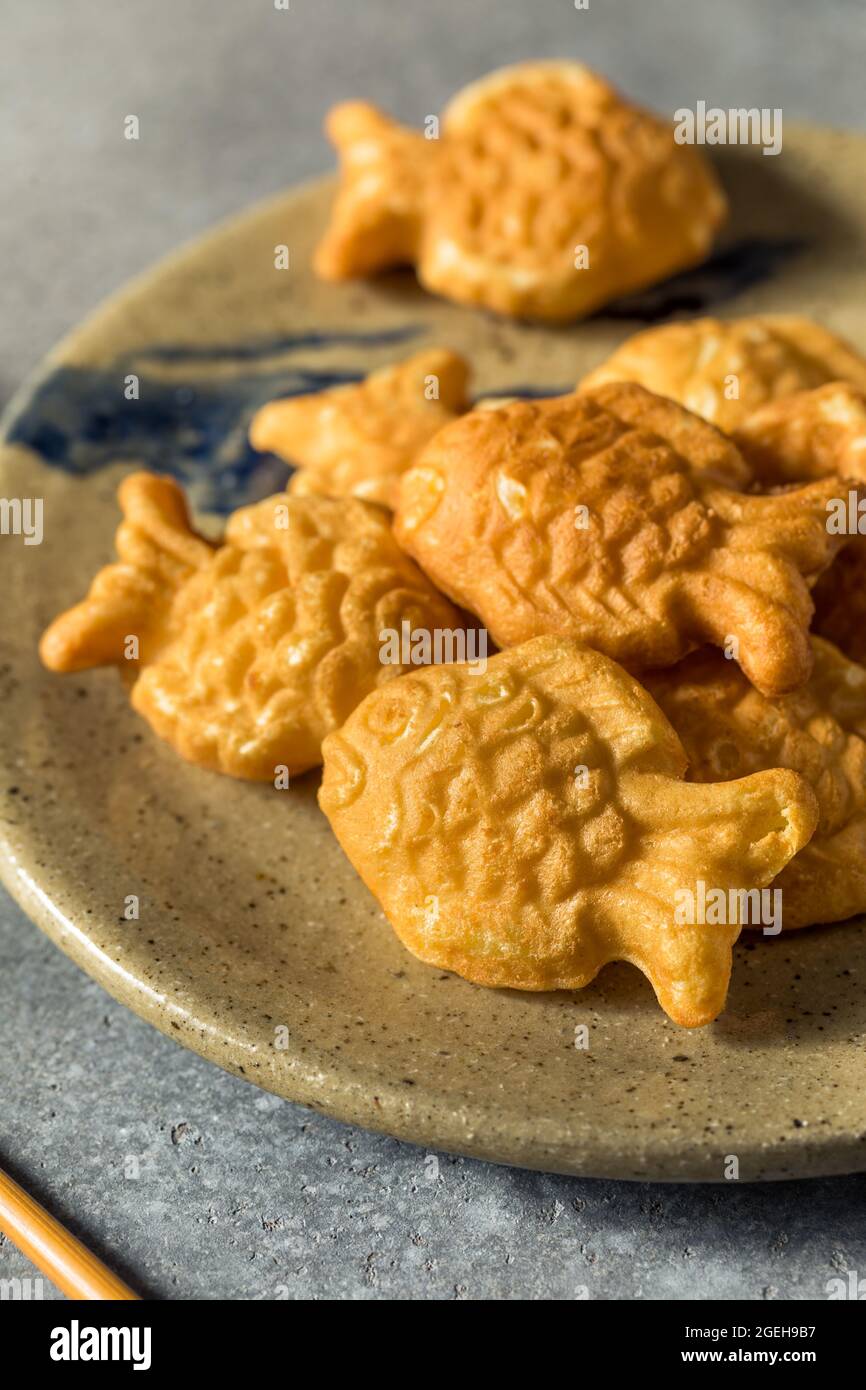 Fish Shaped Bread Stock Photos - 5,041 Images