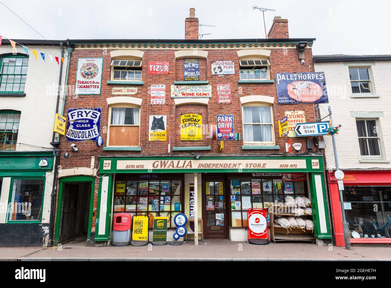 Shops on Broad Street, Ross on Wye, Herefordshire, UK 2021 Stock Photo