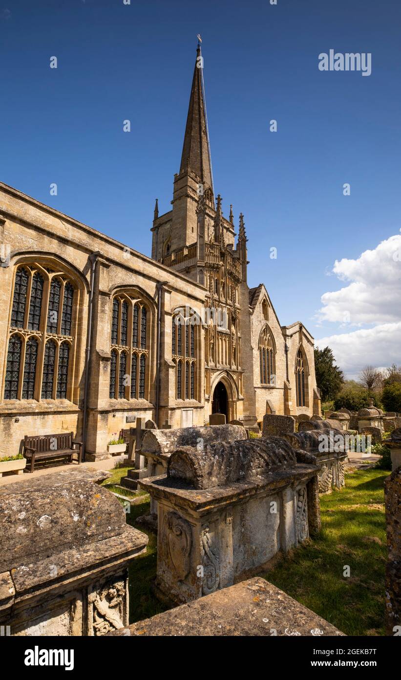 UK, England, Oxfordshire, Burford, St John the Baptist Church, Bale arched tombs in churchyard Stock Photo