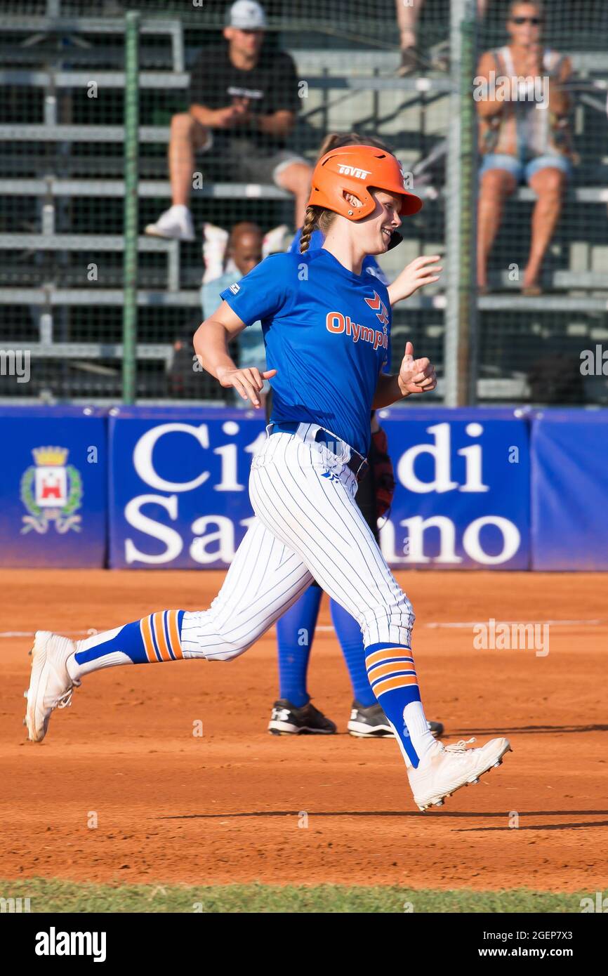 Running player OOSTING of the team Olympia Haarlem from Holland