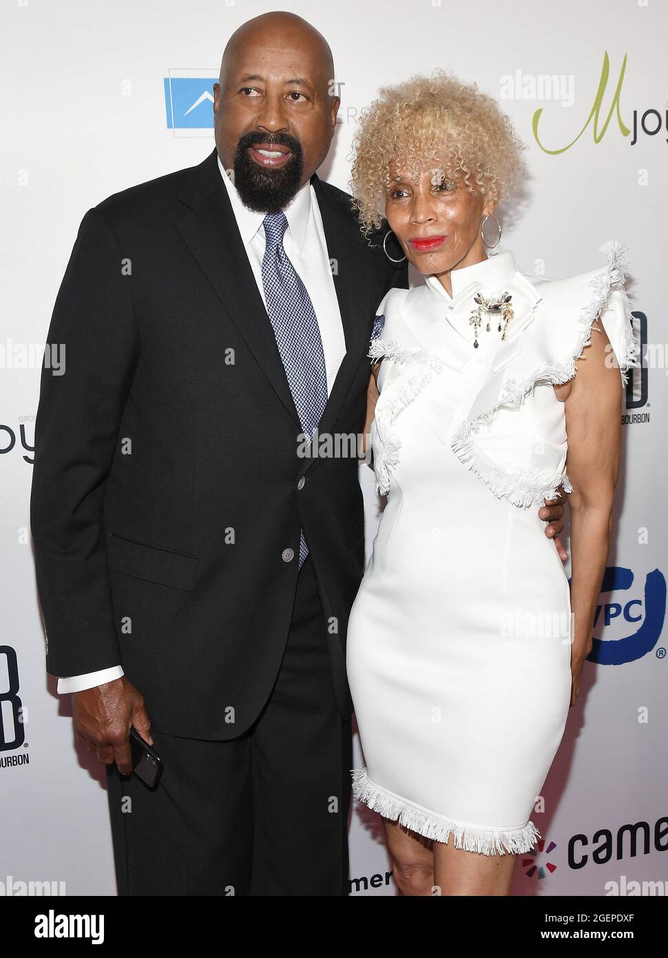 Los Angeles, USA. 20th Aug, 2021. (L-R) Mike Woodson and Terri Woodson ...