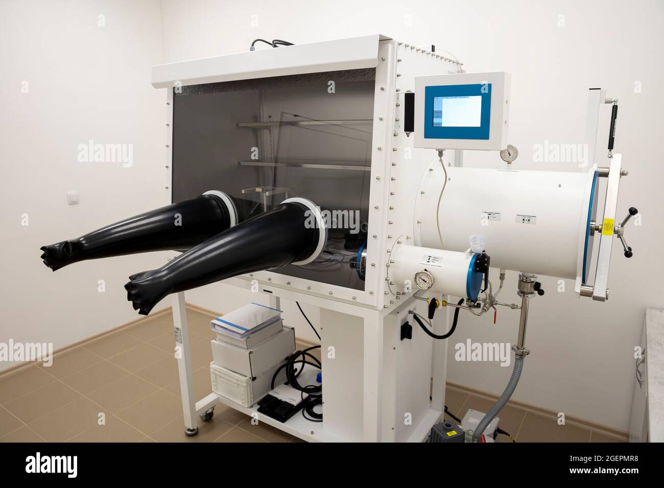 Inert Atmosphere Laboratory Vacuum Glove Box. A vacuum glove box