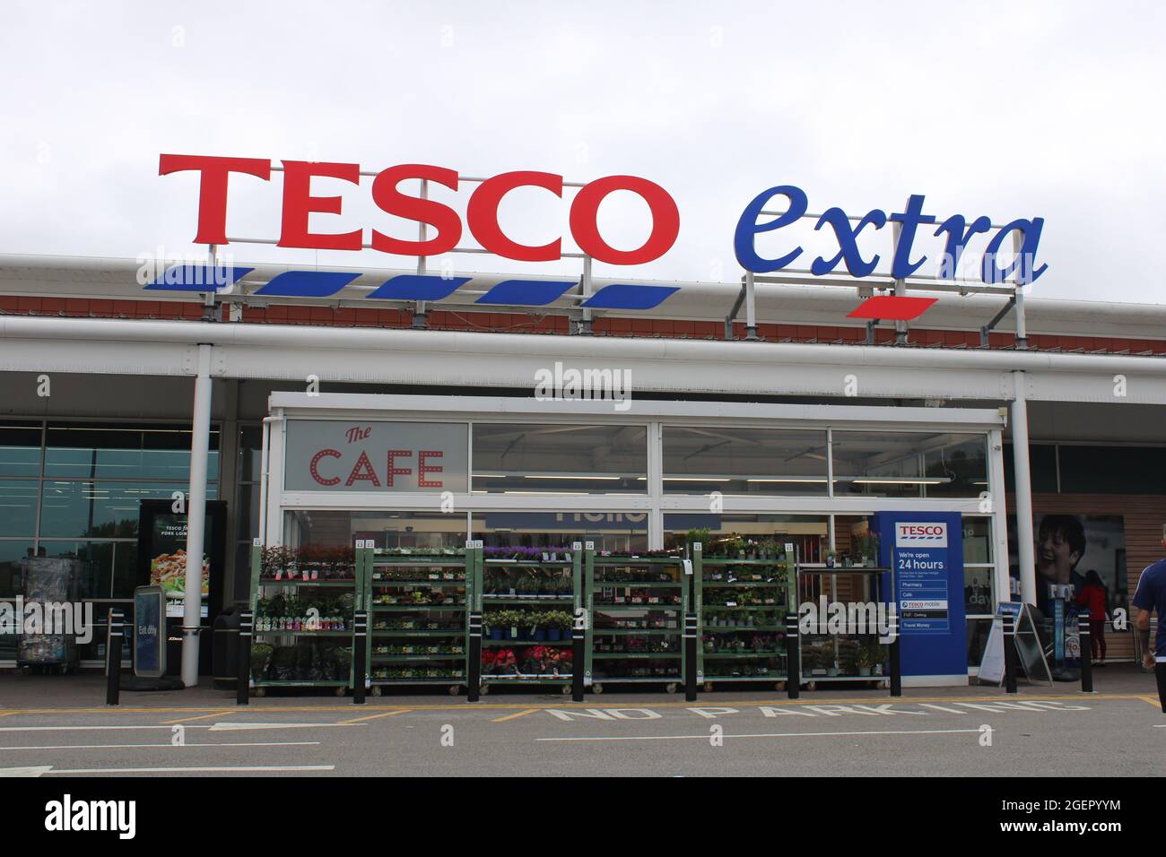 Tesco signage hires stock photography and images Alamy
