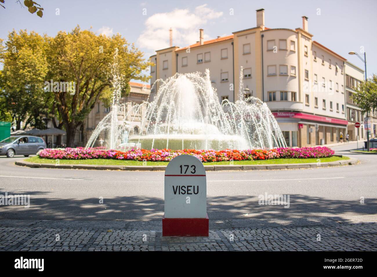 Viseu, Portugal - July 31, 2021: Milestone 173 on 25 de Abril avenue on National Highway 2 as it passes through the city of Viseu. Stock Photo