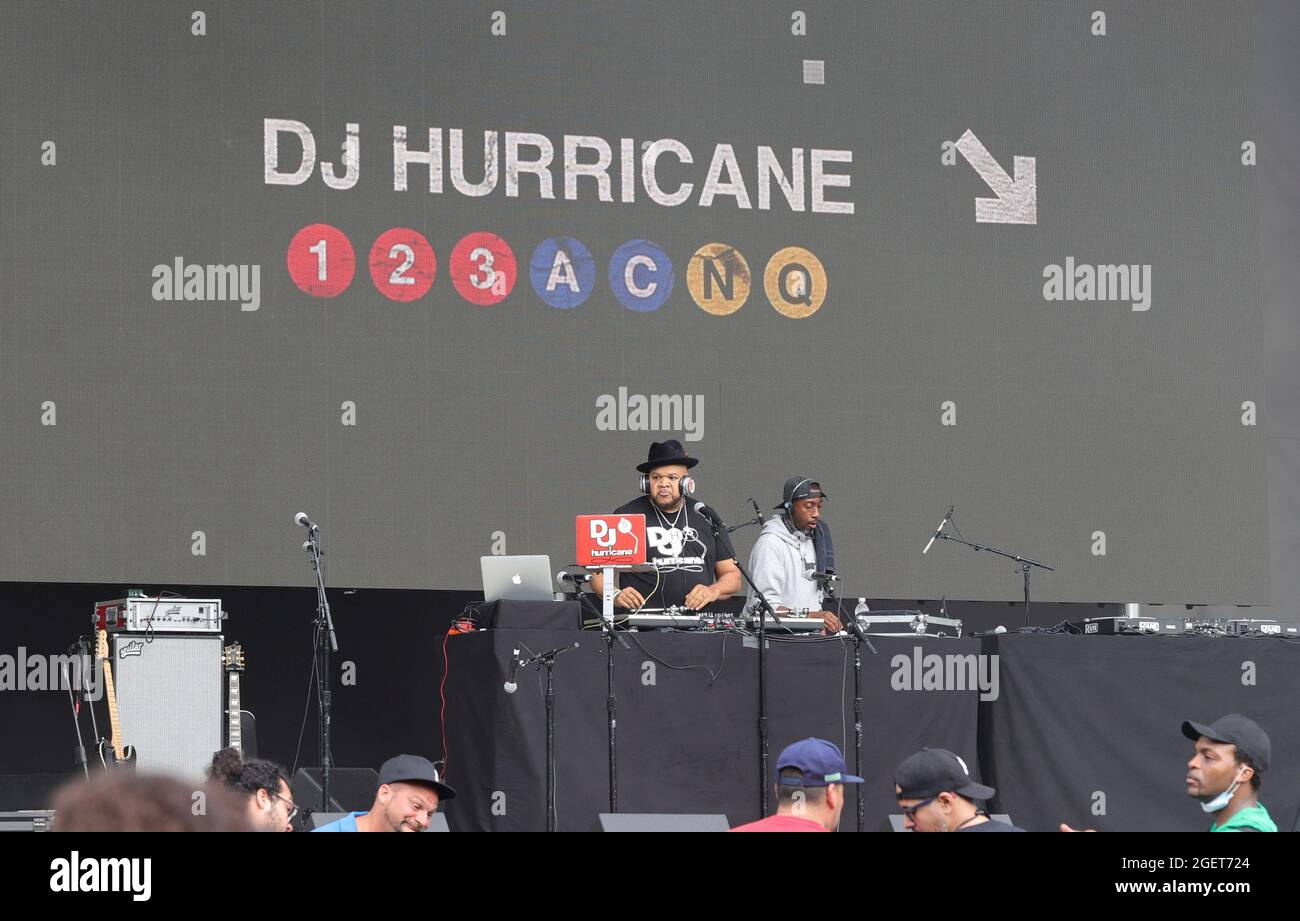 Forest Hills Stadium, Queens, New York, USA, August 20, 2021 - DJ HURICANE During the Hip Hop Summer NYC Homecoming Concert Series 2021 today at Queens Forest Hills Stadium Photo: Luiz Rampelotto/EuropaNewswire PHOTO CREDIT MANDATORY. Credit: dpa picture alliance/Alamy Live News Stock Photo