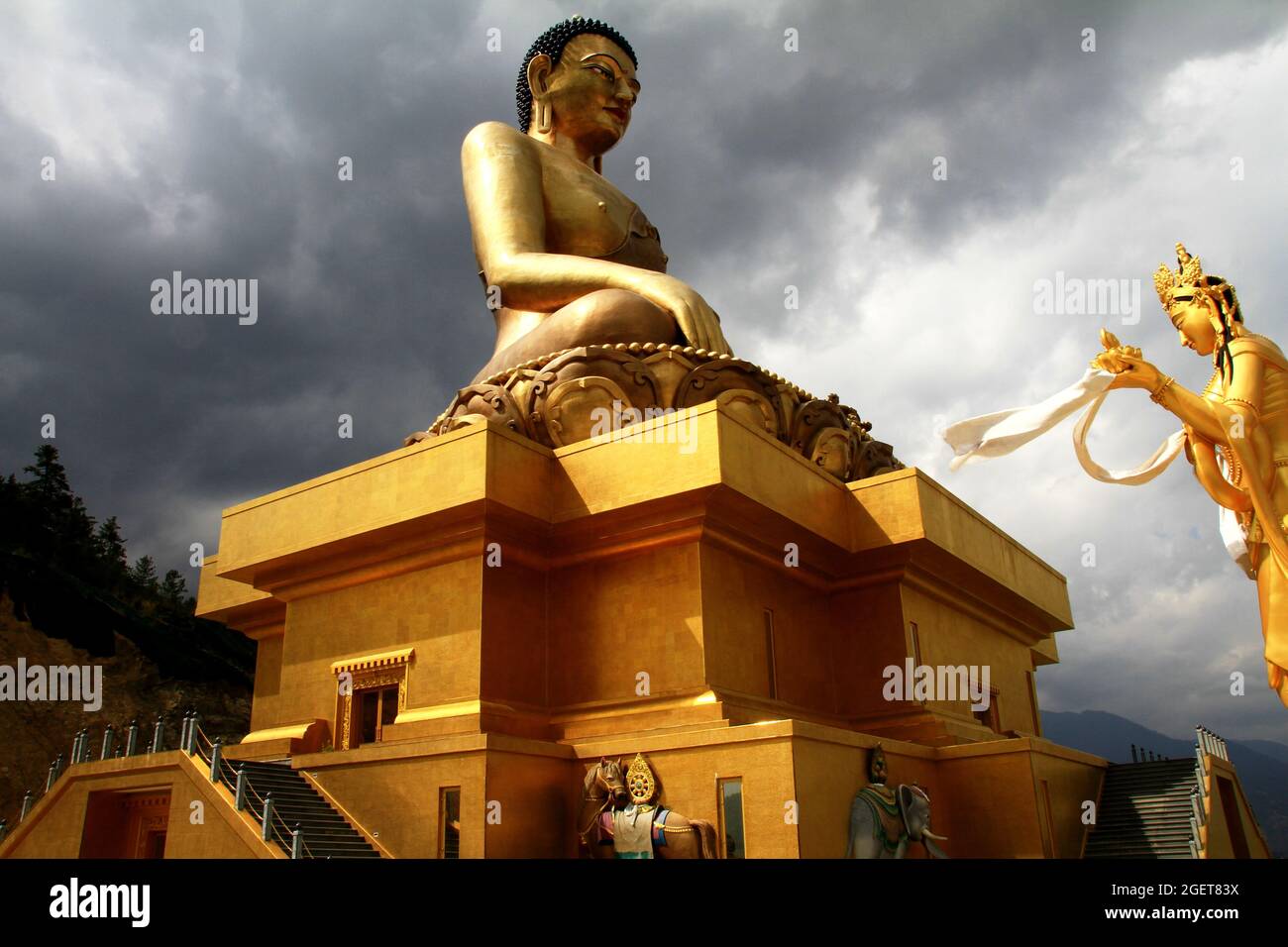 Beautiful statue of Buddha Stock Photo - Alamy