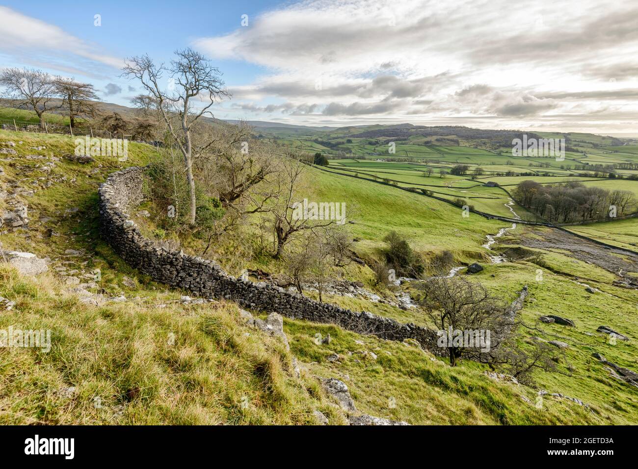 View down Norber Sike above Austwick in the Yorkshire Dales. Stock Photo