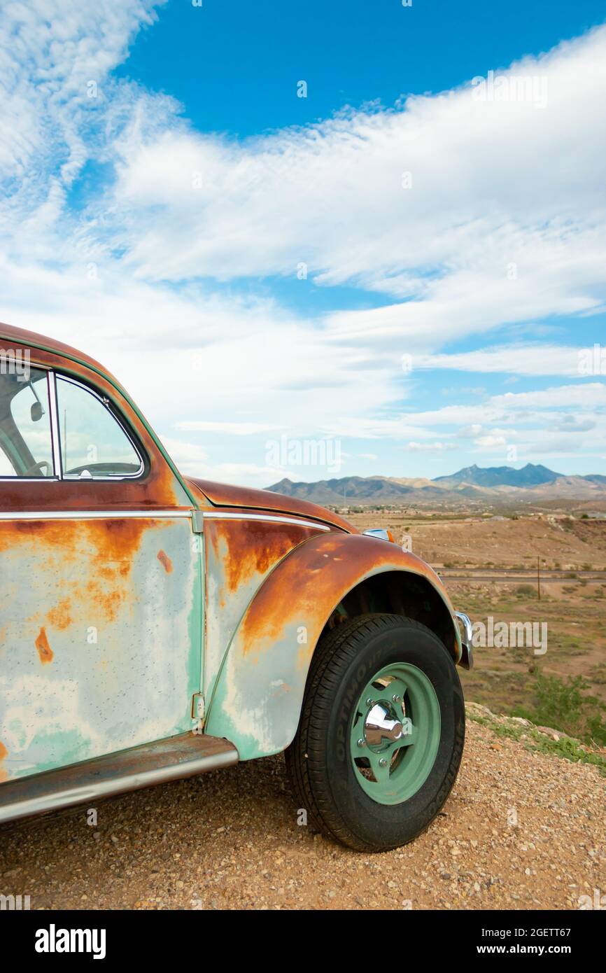 Vintage volkswagen beetle desert hi-res stock photography and images ...
