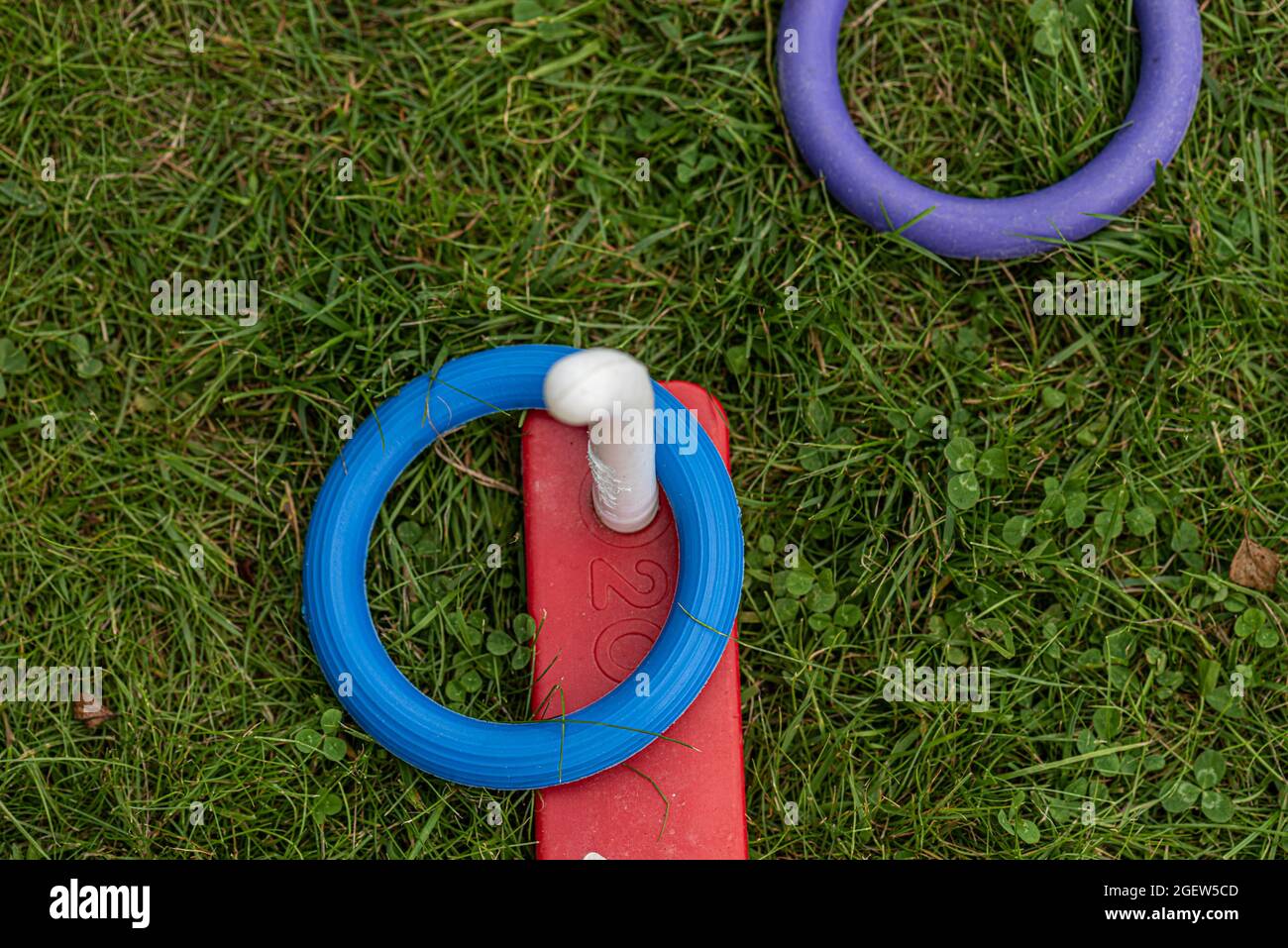 Ring throwing game hires stock photography and images Alamy