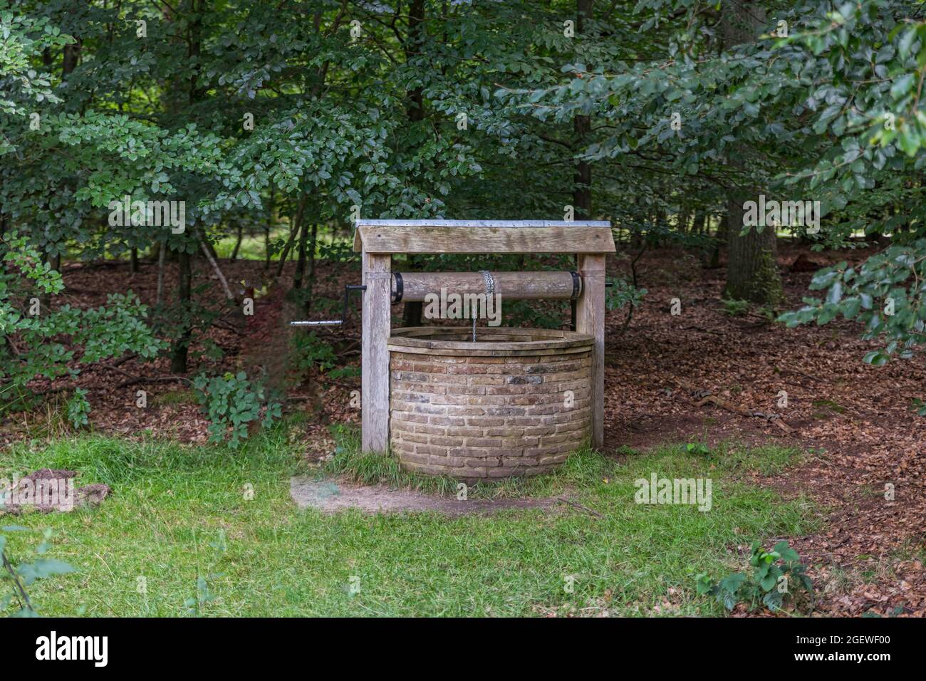 old stone water well Stock Photo Alamy