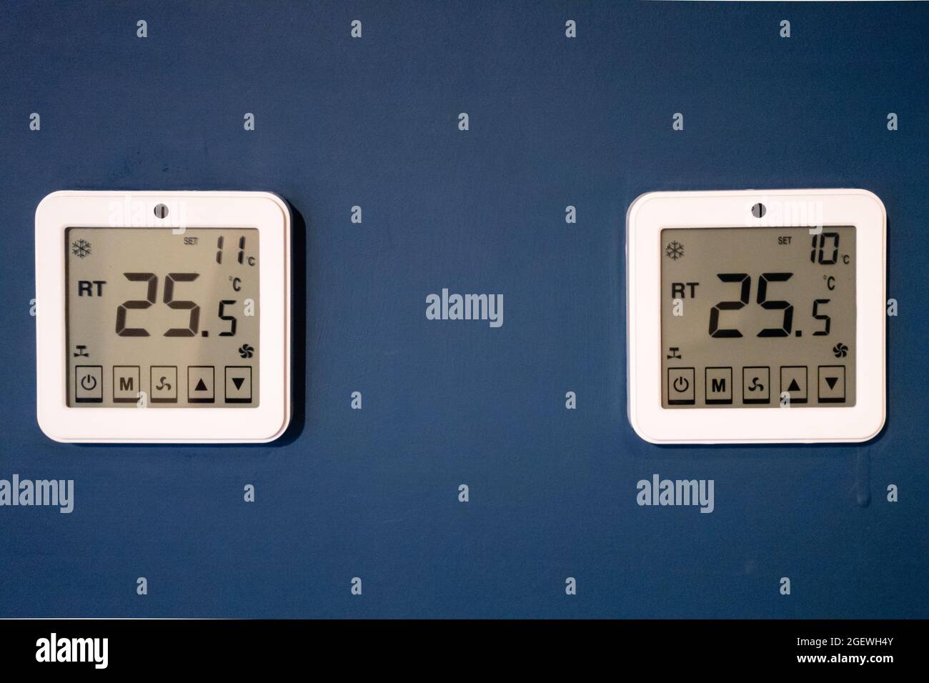 Room temperature hi-res stock photography and images - Alamy