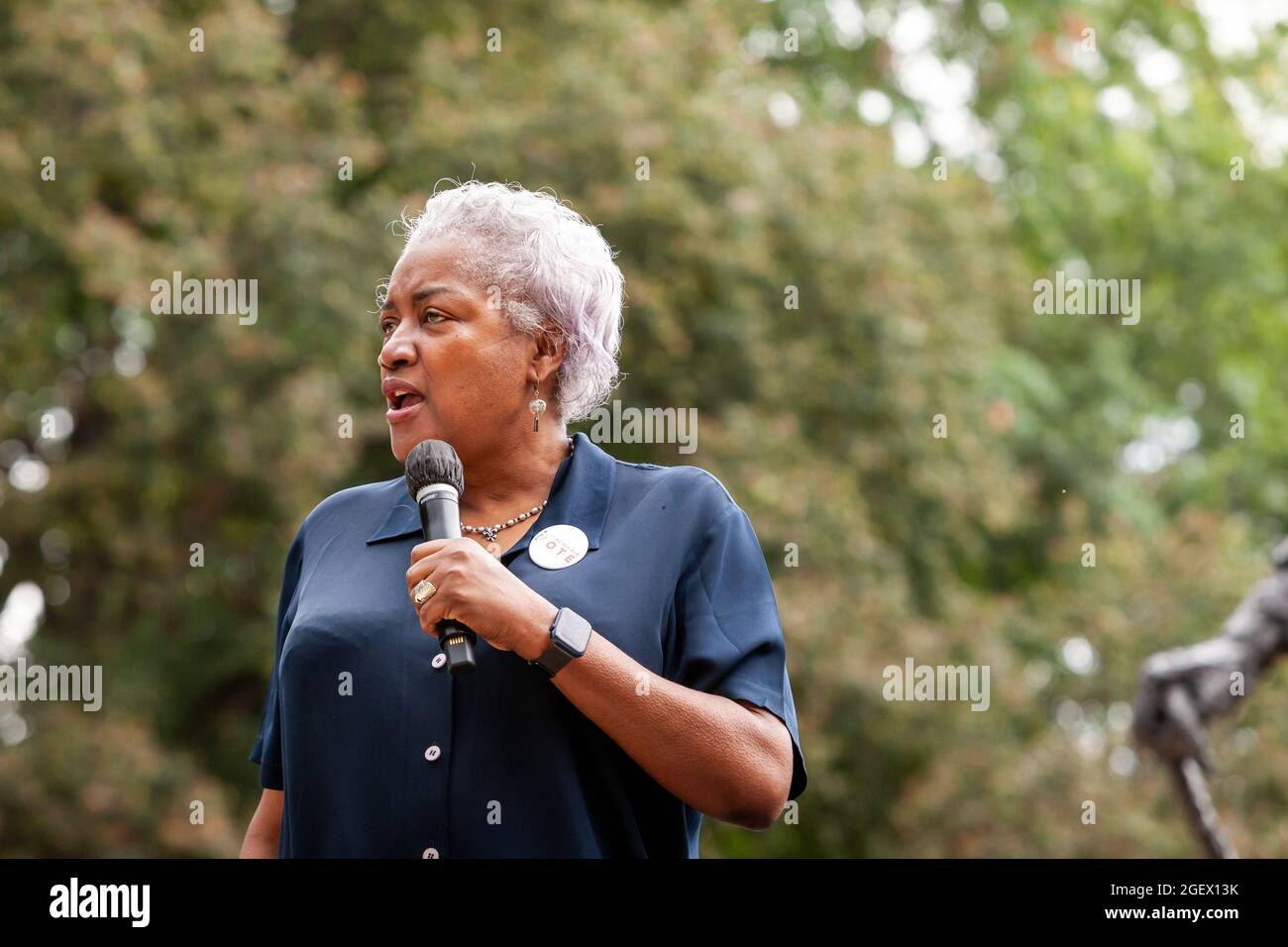 Washington, DC, USA, 21 August, 2021.  Pictured: ABC News commentator and former chair of the Democratic National Committee, Donna Brazile, speaks during a voting rights protest on Capitol Hill.  The rally was hosted by Fighting for Our Vote, a coalition of the ACLU, NAACP, and other organizations.  Speakers included members and leadership of several unions, all of whom stressed the need to keep fighting for voting rights.  Credit: Allison Bailey / Alamy Live News Stock Photo