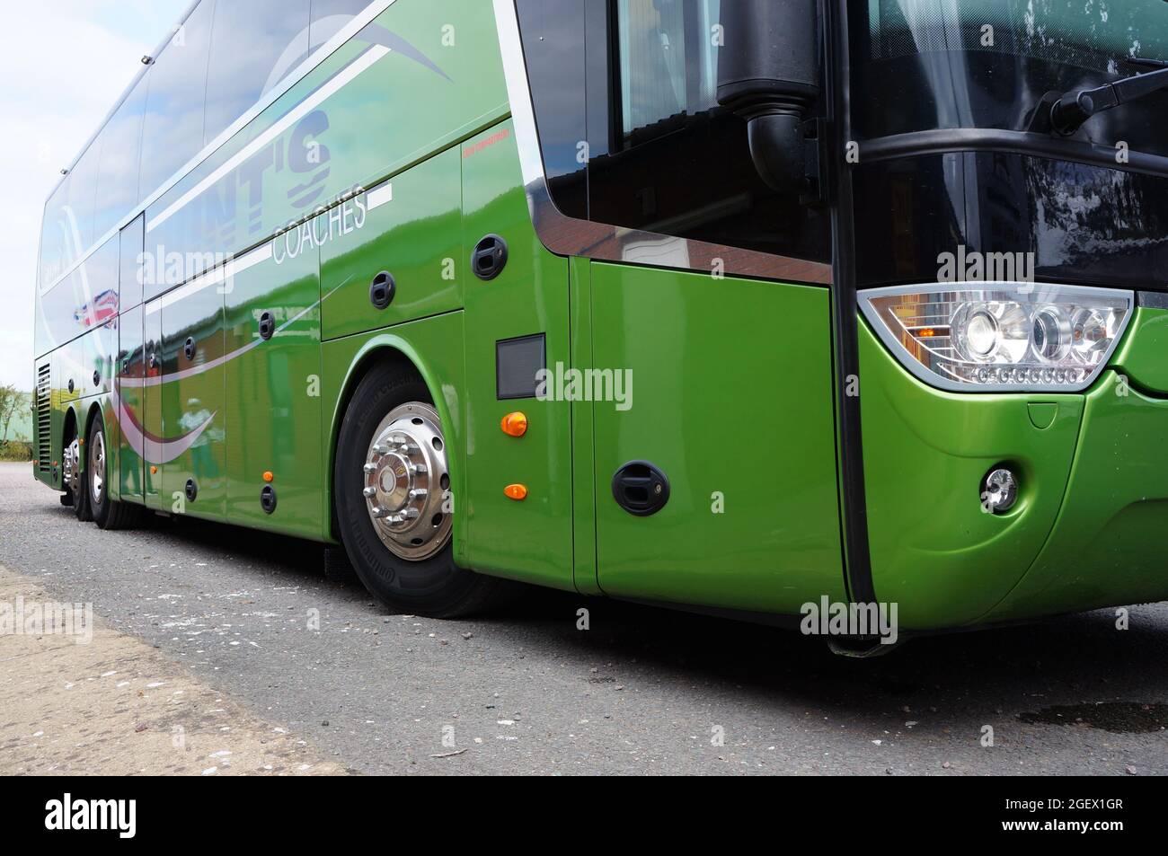 Luxury coach trip bus hi-res stock photography and images - Alamy