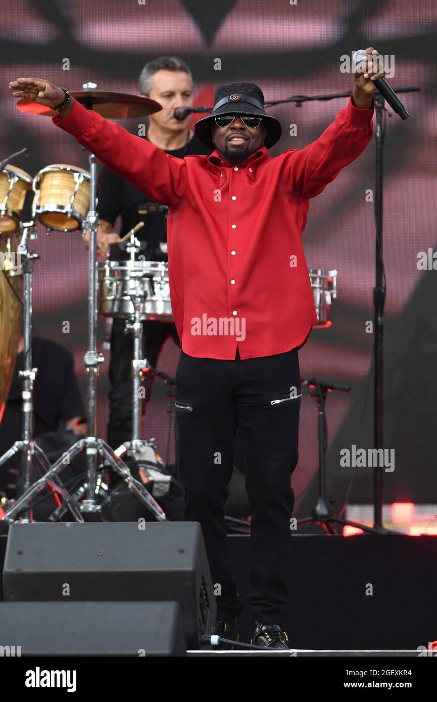 New York City, USA. 21st Aug, 2021. Musician Wyclef Jean performs on stage  during the "We Love NYC: The Homecoming Concert" held on the Great Lawn in  Central Park in New York