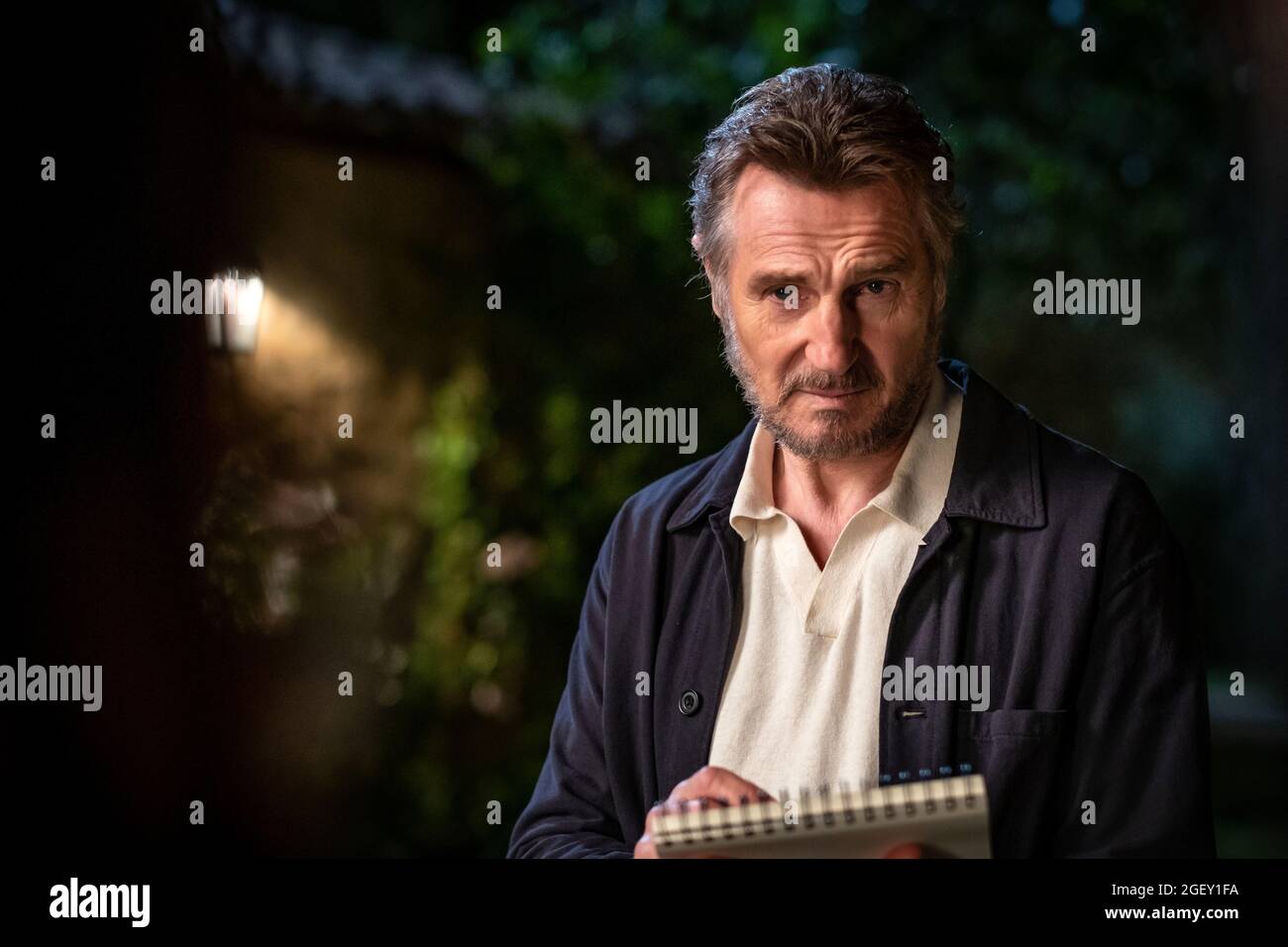 LIAM NEESON in MADE IN ITALY (2020), directed by JAMES D'ARCY. Credit: CrossDay Productions Ltd / Indiana Production / Album Stock Photo