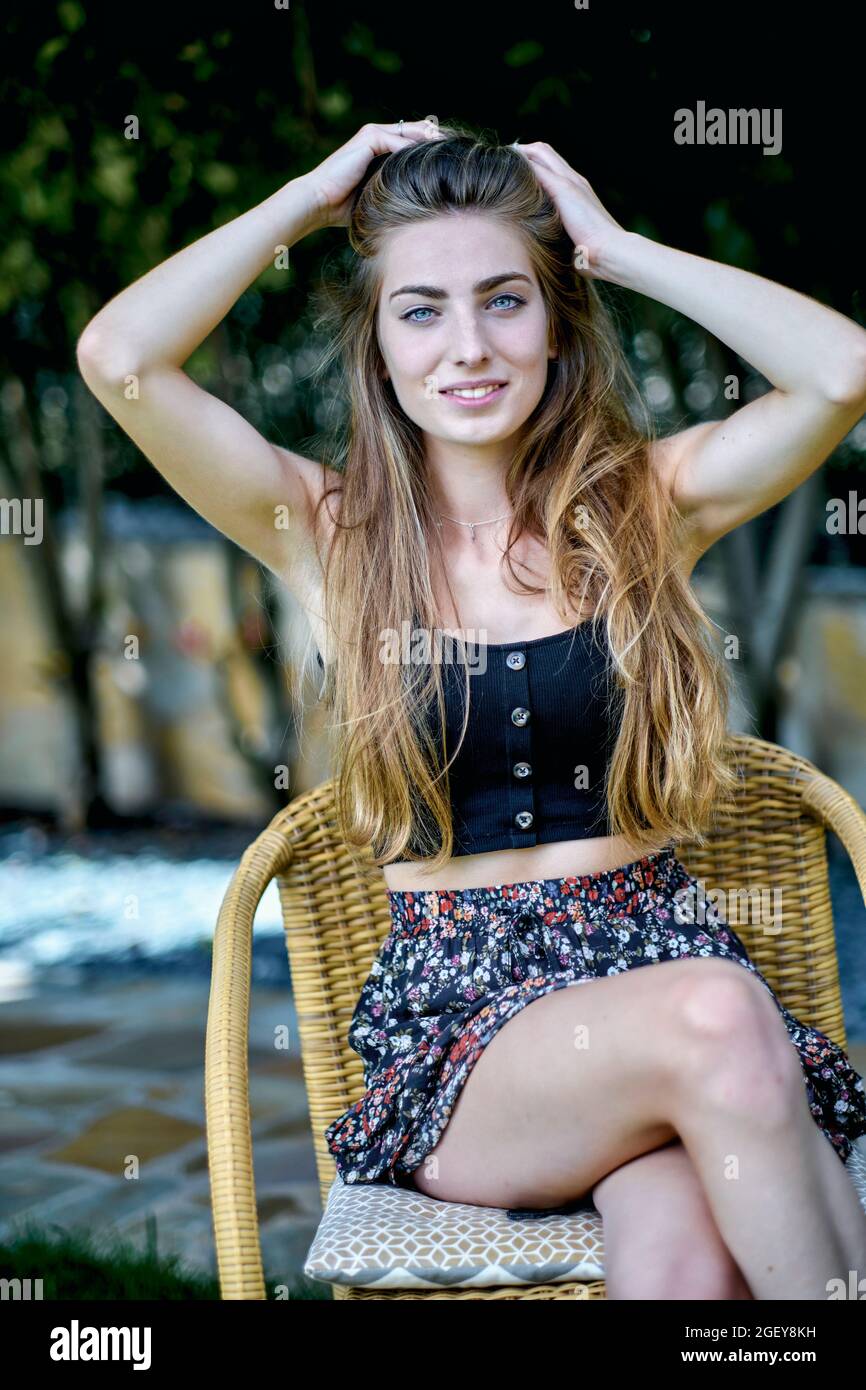 Natural beauty portrait of young woman in her 20´s with long hair and ...