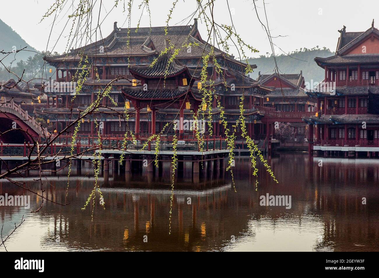 The palace of Qing Ming Shang He Tu: Hengdian World Studios studio-city with its enormous palaces is the biggest studio-complex in Asia and thus has earned the nickname 'Chinawood'. Stock Photo