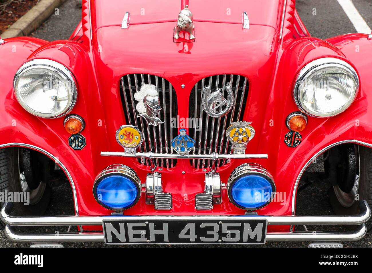 Gt850 lb hires stock photography and images Alamy