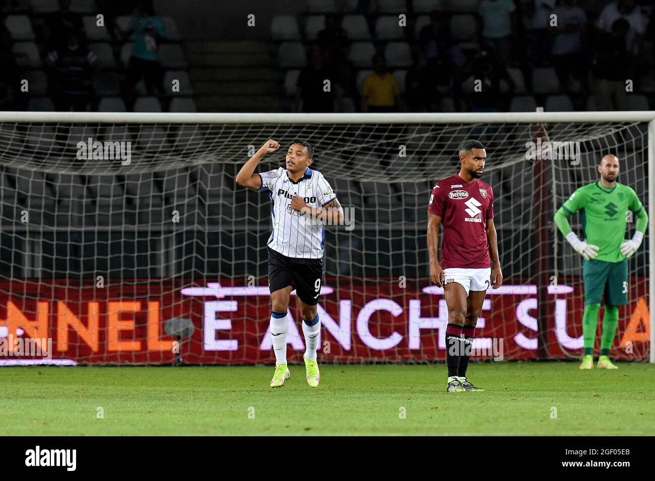 Goal of luis muriel atalanta hi-res stock photography and images - Page 2 -  Alamy