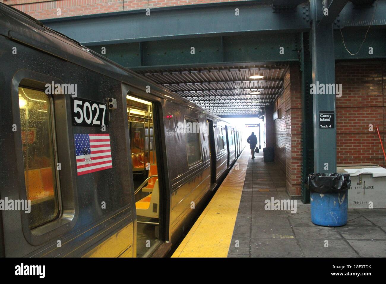 Coney IslandBrooklyn, USA. 22nd Aug, 2021. (NEW) Hurricane Henri at