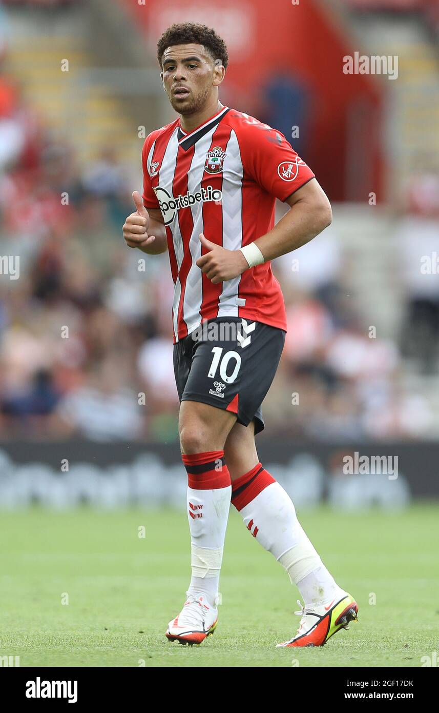 Che adams southampton hi-res stock photography and images - Alamy