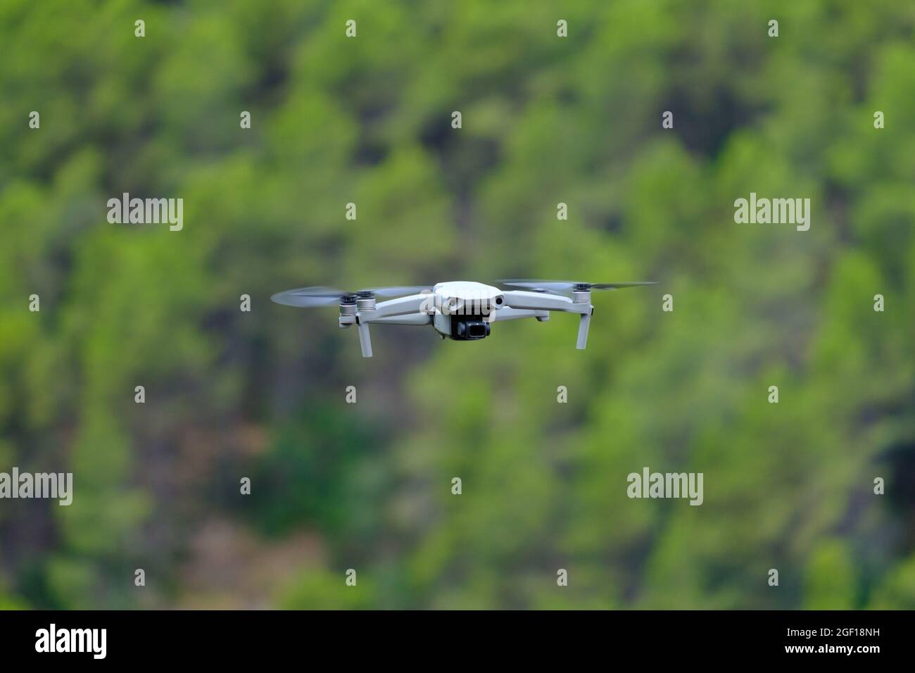 Drone flying above the forest hi-res stock photography and images - Alamy