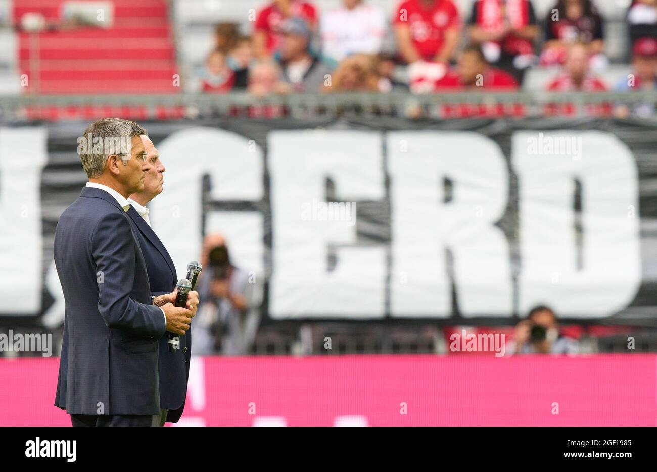 Gerd muller bayern hi-res stock photography and images - Page 2 - Alamy