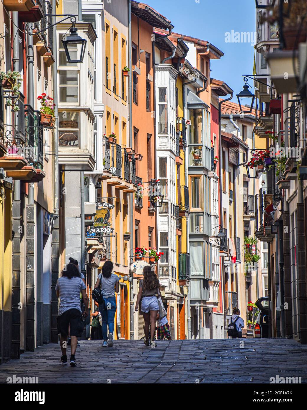 Vitoria-Gasteiz, Spain - 20 August 2021: Colorful buildings in the narrow  streets of old town Vitoria Gasteiz Stock Photo - Alamy
