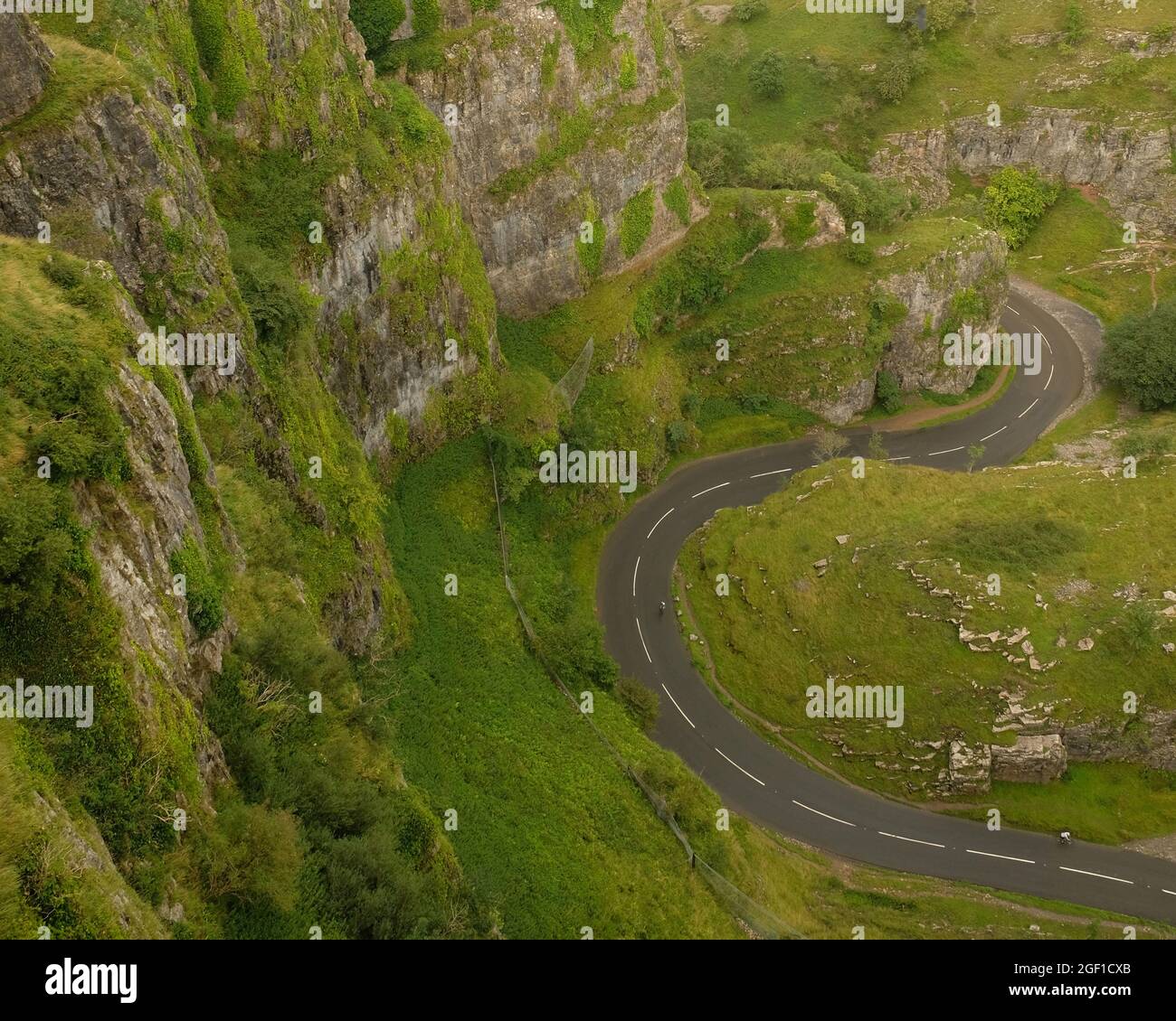 Tight road bend hi-res stock photography and images - Alamy