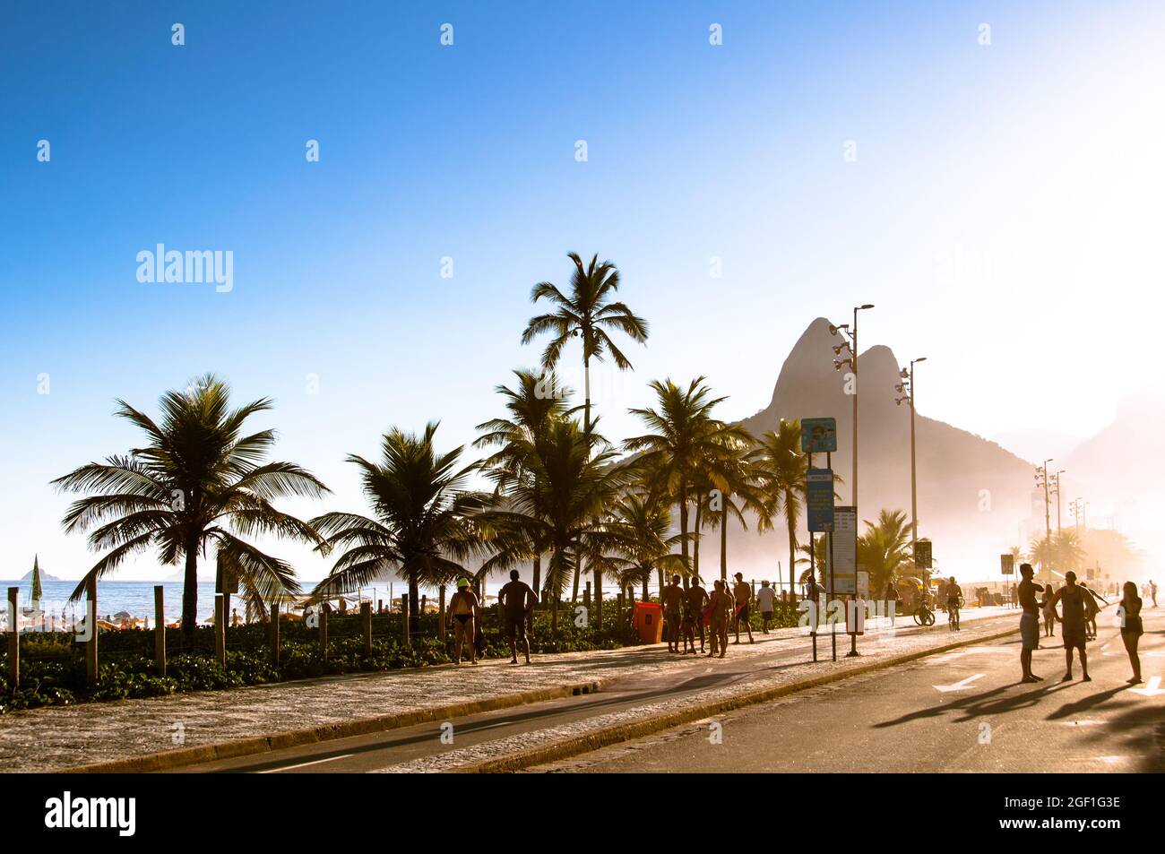 Rio de janeiro beach walk hi-res stock photography and images - Alamy