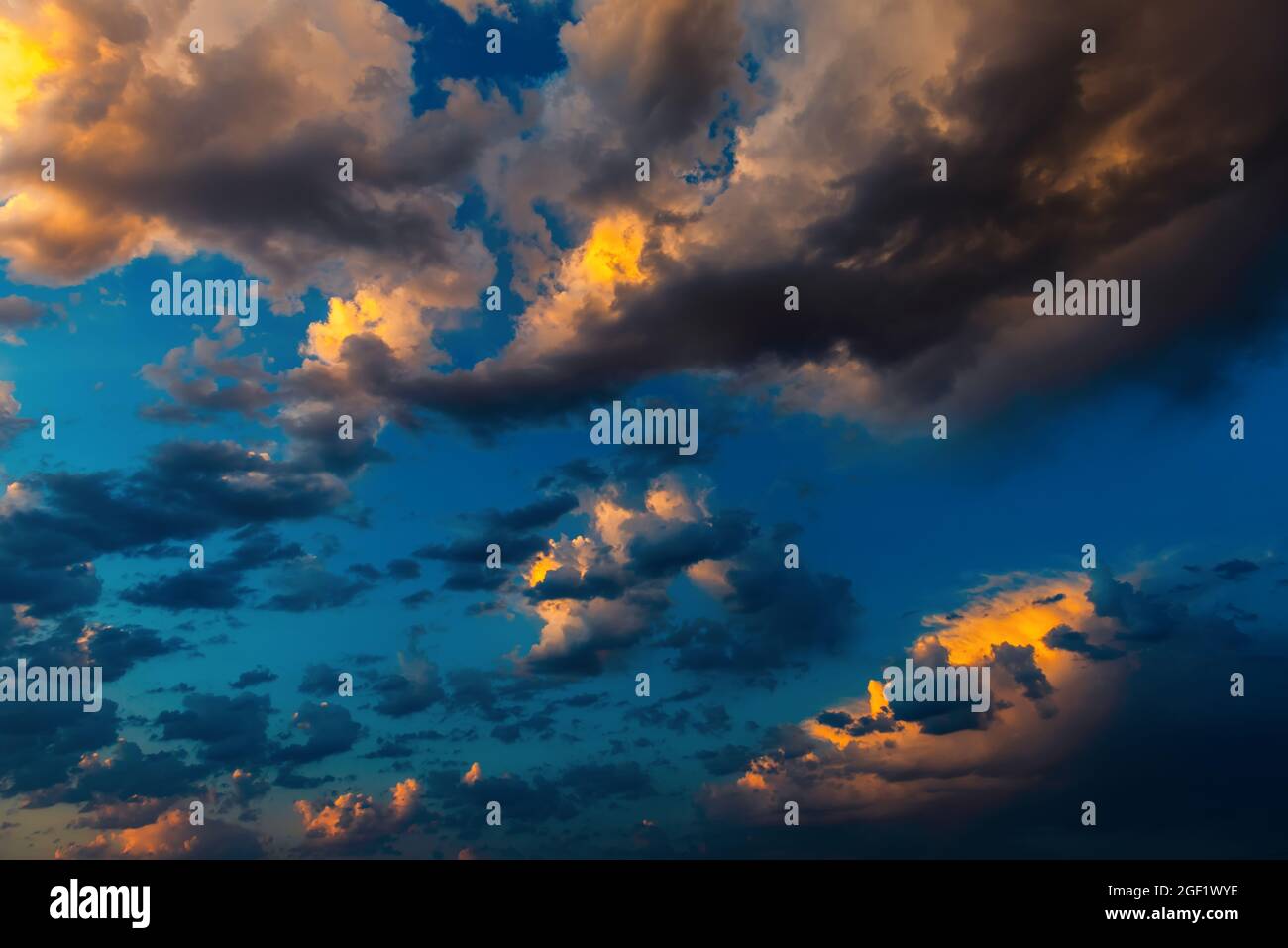 Beautiful sunset sky with clouds Stock Photo - Alamy